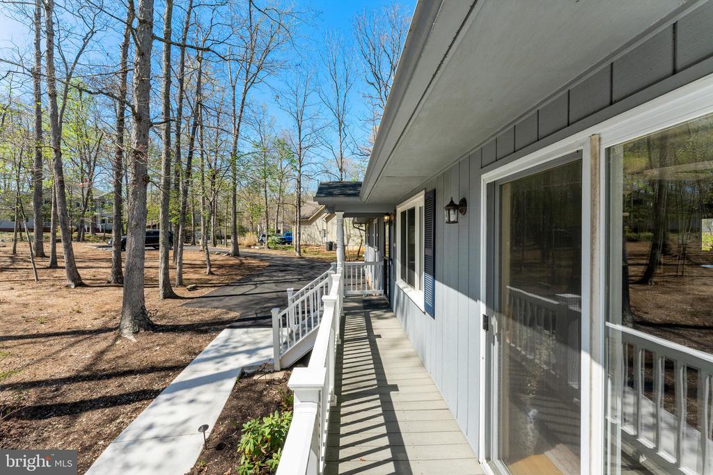 103 HILLSIDE DR, LOCUST GROVE, Virginia 22508, 4 Bedrooms Bedrooms, ,3 BathroomsBathrooms,Residential,103 HILLSIDE DR,VAOR2013834 MLS # VAOR2013834