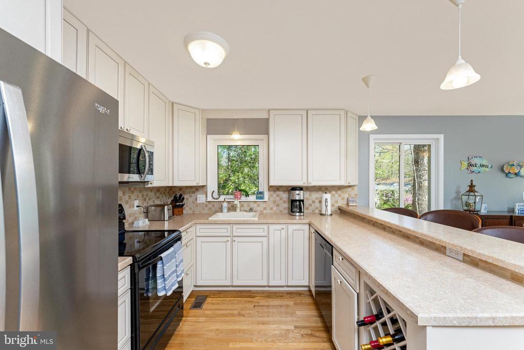 103 HILLSIDE DR, LOCUST GROVE, Virginia 22508, 4 Bedrooms Bedrooms, ,3 BathroomsBathrooms,Residential,103 HILLSIDE DR,VAOR2013834 MLS # VAOR2013834