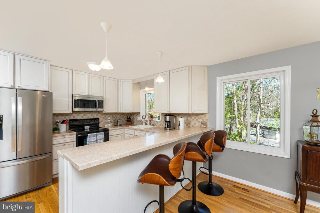 103 HILLSIDE DR, LOCUST GROVE, Virginia 22508, 4 Bedrooms Bedrooms, ,3 BathroomsBathrooms,Residential,103 HILLSIDE DR,VAOR2013834 MLS # VAOR2013834