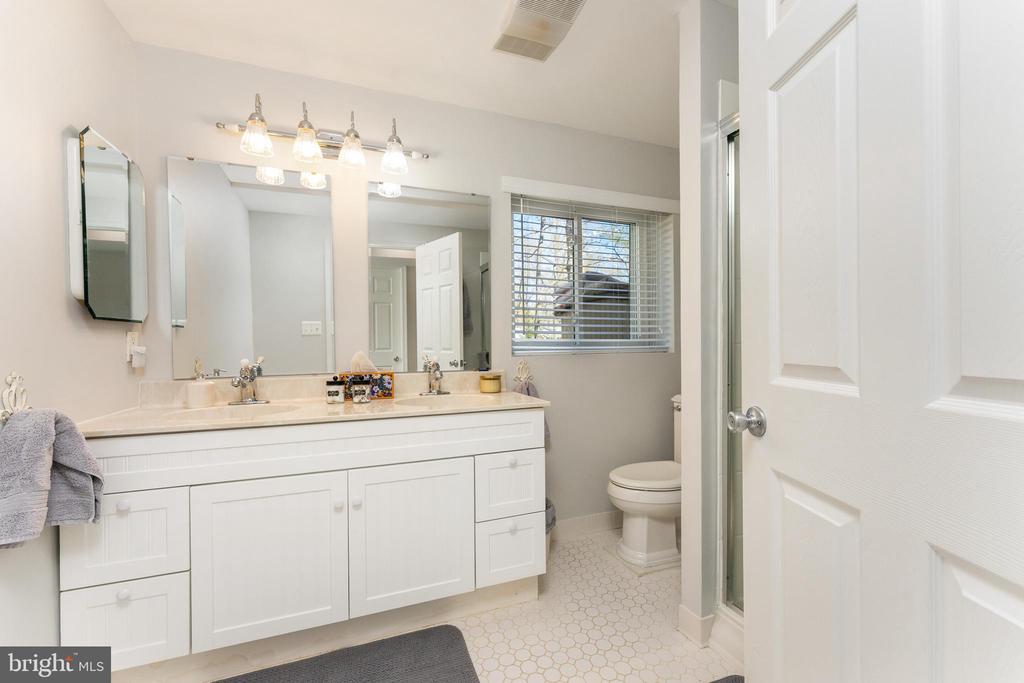 103 HILLSIDE DR, LOCUST GROVE, Virginia 22508, 4 Bedrooms Bedrooms, ,3 BathroomsBathrooms,Residential,103 HILLSIDE DR,VAOR2013834 MLS # VAOR2013834