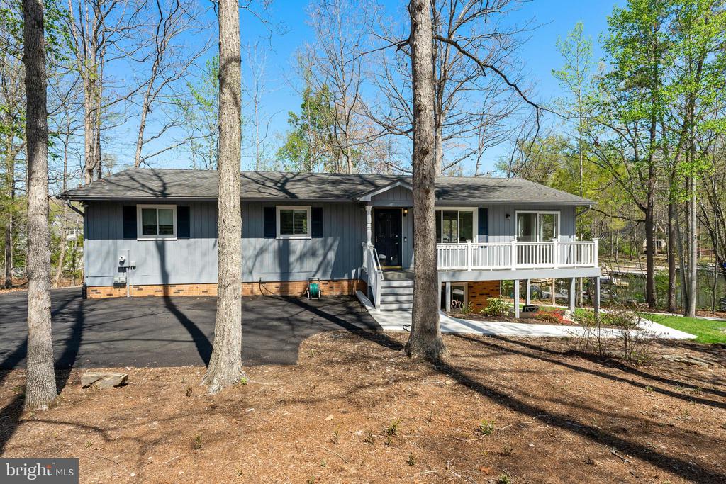 103 HILLSIDE DR, LOCUST GROVE, Virginia 22508, 4 Bedrooms Bedrooms, ,3 BathroomsBathrooms,Residential,103 HILLSIDE DR,VAOR2013834 MLS # VAOR2013834