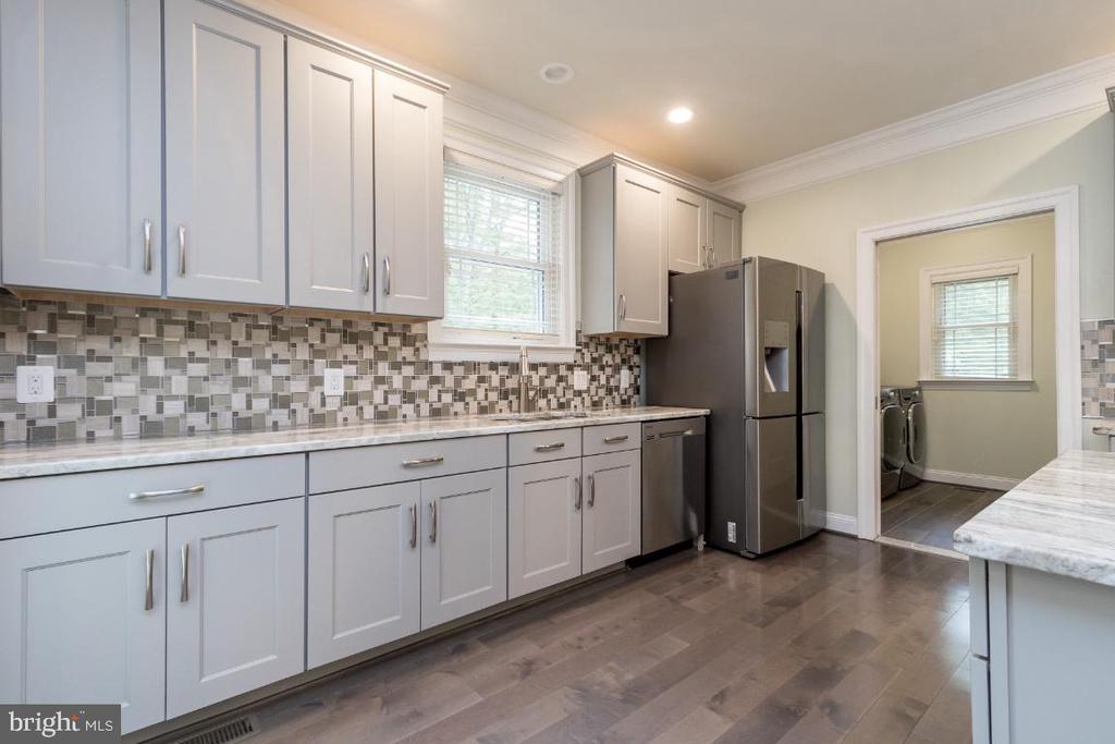 11601 MACFADEN DR, SPOTSYLVANIA, Virginia 22551, 4 Bedrooms Bedrooms, ,3 BathroomsBathrooms,Residential,11601 MACFADEN DR,VASP2041014 MLS # VASP2041014