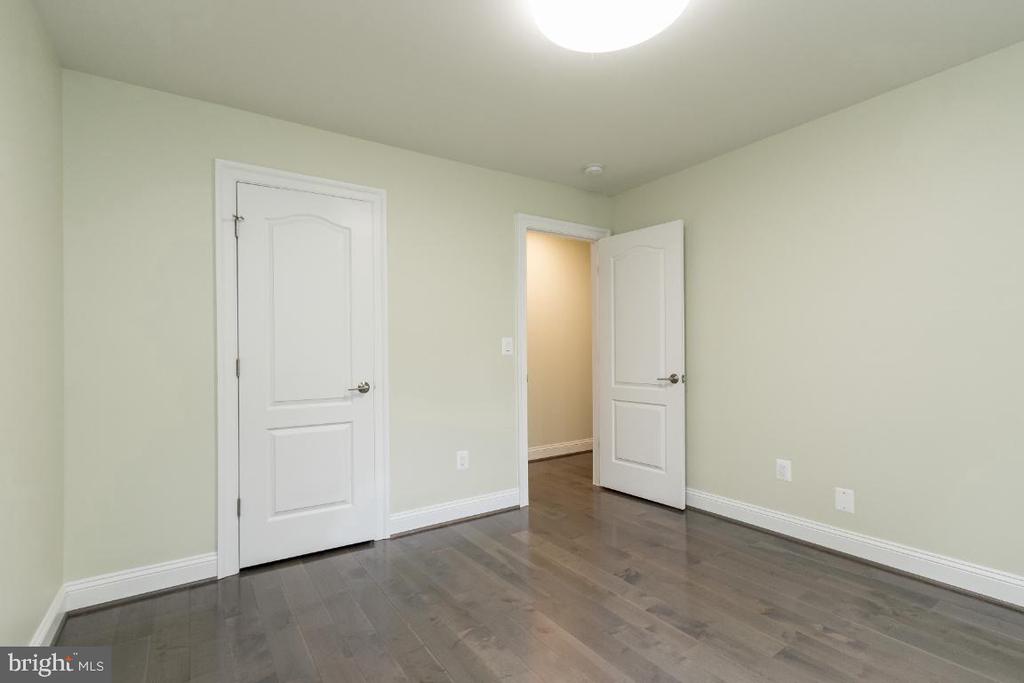 11601 MACFADEN DR, SPOTSYLVANIA, Virginia 22551, 4 Bedrooms Bedrooms, ,3 BathroomsBathrooms,Residential,11601 MACFADEN DR,VASP2041014 MLS # VASP2041014