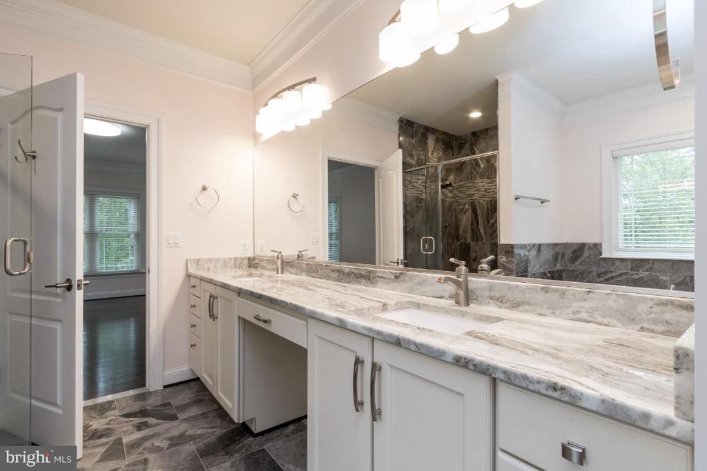 11601 MACFADEN DR, SPOTSYLVANIA, Virginia 22551, 4 Bedrooms Bedrooms, ,3 BathroomsBathrooms,Residential,11601 MACFADEN DR,VASP2041014 MLS # VASP2041014