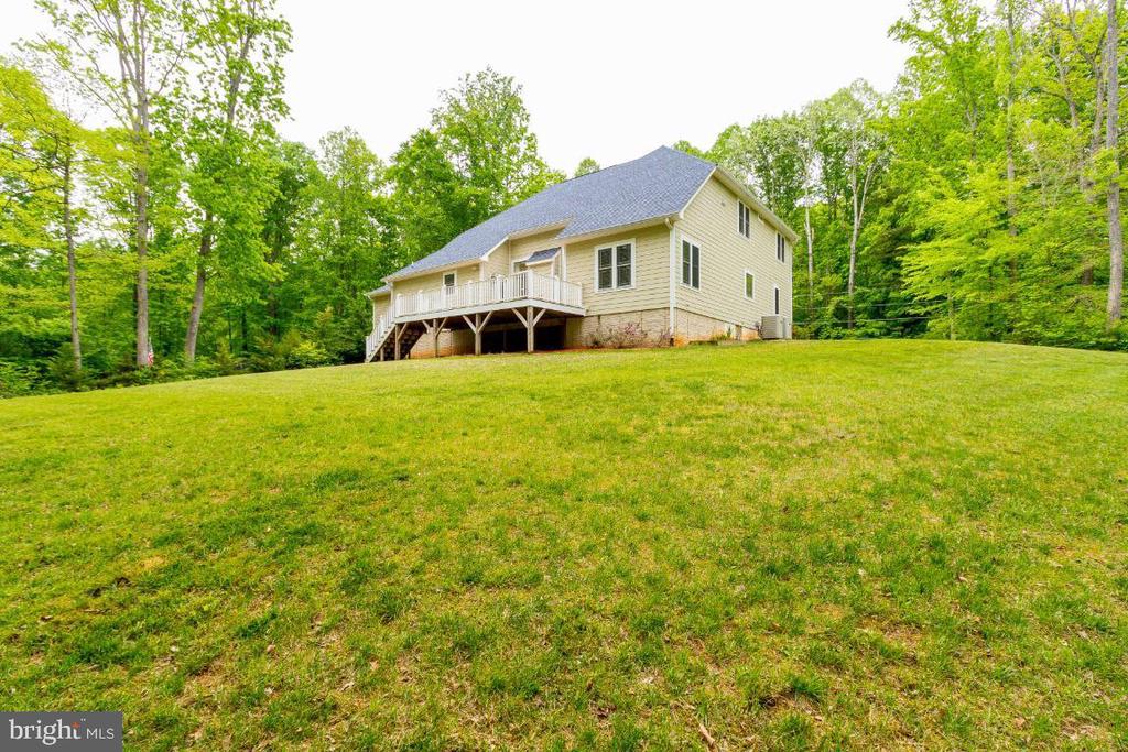 11601 MACFADEN DR, SPOTSYLVANIA, Virginia 22551, 4 Bedrooms Bedrooms, ,3 BathroomsBathrooms,Residential,11601 MACFADEN DR,VASP2041014 MLS # VASP2041014