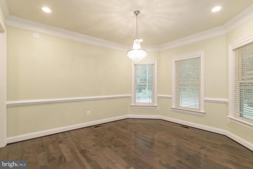 11601 MACFADEN DR, SPOTSYLVANIA, Virginia 22551, 4 Bedrooms Bedrooms, ,3 BathroomsBathrooms,Residential,11601 MACFADEN DR,VASP2041014 MLS # VASP2041014