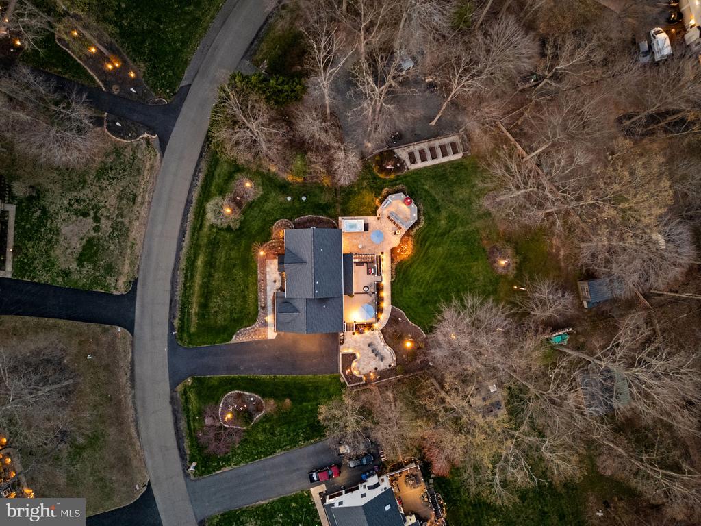 6165 MINT SPRINGS DR, WARRENTON, Virginia, 5 Bedrooms Bedrooms, ,4 BathroomsBathrooms,Residential,6165 MINT SPRINGS DR,VAFQ2021328 MLS # VAFQ2021328