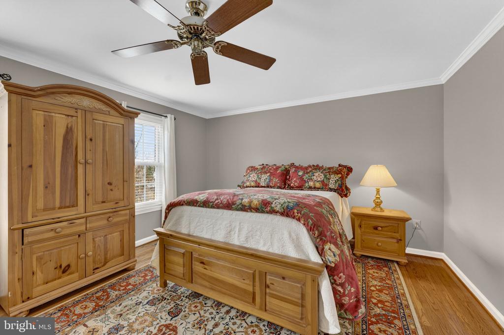 6165 MINT SPRINGS DR, WARRENTON, Virginia, 5 Bedrooms Bedrooms, ,4 BathroomsBathrooms,Residential,6165 MINT SPRINGS DR,VAFQ2021328 MLS # VAFQ2021328