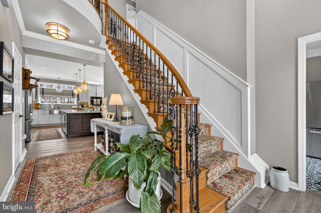 6165 MINT SPRINGS DR, WARRENTON, Virginia, 5 Bedrooms Bedrooms, ,4 BathroomsBathrooms,Residential,6165 MINT SPRINGS DR,VAFQ2021328 MLS # VAFQ2021328