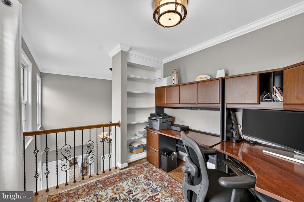 6165 MINT SPRINGS DR, WARRENTON, Virginia, 5 Bedrooms Bedrooms, ,4 BathroomsBathrooms,Residential,6165 MINT SPRINGS DR,VAFQ2021328 MLS # VAFQ2021328