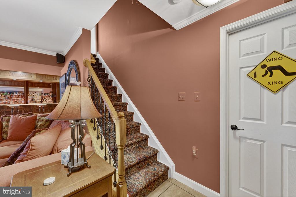 6165 MINT SPRINGS DR, WARRENTON, Virginia, 5 Bedrooms Bedrooms, ,4 BathroomsBathrooms,Residential,6165 MINT SPRINGS DR,VAFQ2021328 MLS # VAFQ2021328