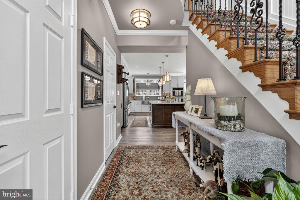 6165 MINT SPRINGS DR, WARRENTON, Virginia, 5 Bedrooms Bedrooms, ,4 BathroomsBathrooms,Residential,6165 MINT SPRINGS DR,VAFQ2021328 MLS # VAFQ2021328