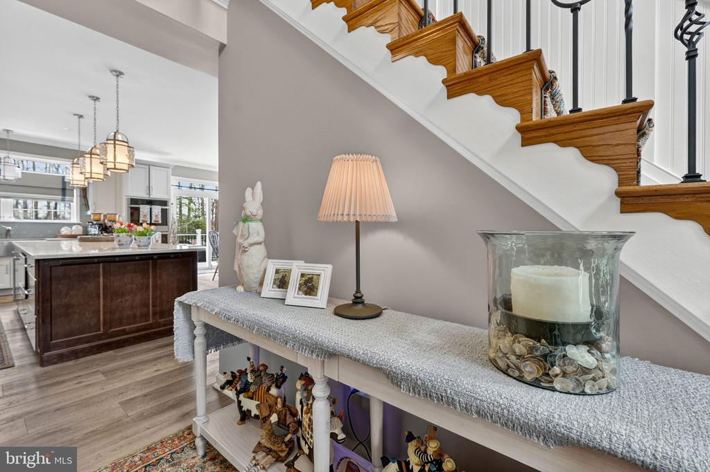 6165 MINT SPRINGS DR, WARRENTON, Virginia, 5 Bedrooms Bedrooms, ,4 BathroomsBathrooms,Residential,6165 MINT SPRINGS DR,VAFQ2021328 MLS # VAFQ2021328