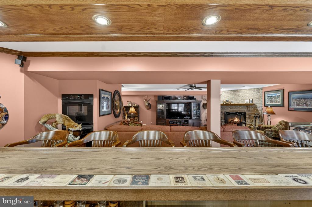 6165 MINT SPRINGS DR, WARRENTON, Virginia, 5 Bedrooms Bedrooms, ,4 BathroomsBathrooms,Residential,6165 MINT SPRINGS DR,VAFQ2021328 MLS # VAFQ2021328