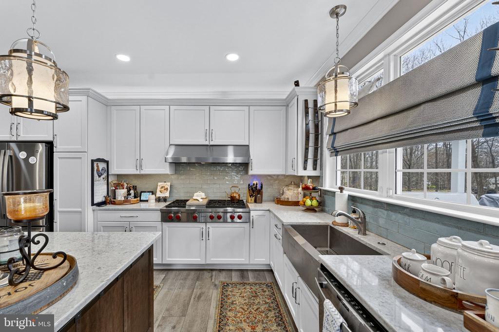 6165 MINT SPRINGS DR, WARRENTON, Virginia, 5 Bedrooms Bedrooms, ,4 BathroomsBathrooms,Residential,6165 MINT SPRINGS DR,VAFQ2021328 MLS # VAFQ2021328