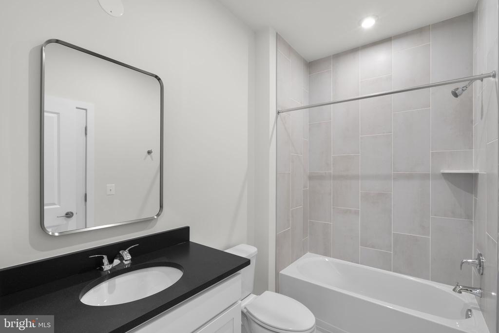 2611 BLUE RIDGE AVE, MARSHALL, Virginia, 4 Bedrooms Bedrooms, ,3 BathroomsBathrooms,Residential,2611 BLUE RIDGE AVE,VAFQ2021578 MLS # VAFQ2021578