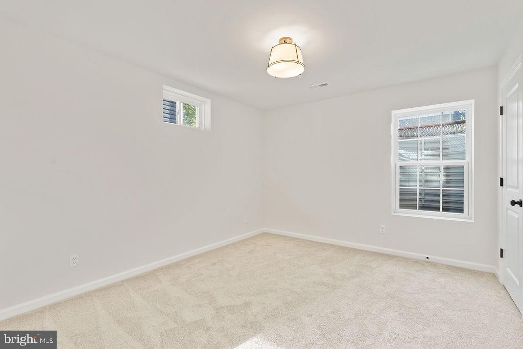 95 WOODLAND SHORES DR, LOUISA, Virginia 23093, 5 Bedrooms Bedrooms, ,3 BathroomsBathrooms,Residential,95 WOODLAND SHORES DR,VALA2009672 MLS # VALA2009672