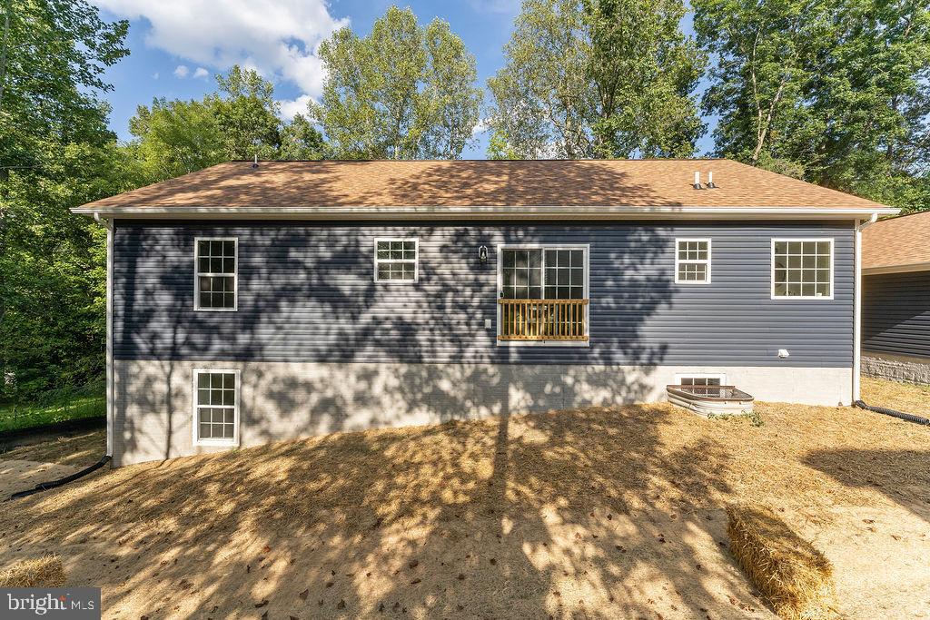 95 WOODLAND SHORES DR, LOUISA, Virginia 23093, 5 Bedrooms Bedrooms, ,3 BathroomsBathrooms,Residential,95 WOODLAND SHORES DR,VALA2009672 MLS # VALA2009672