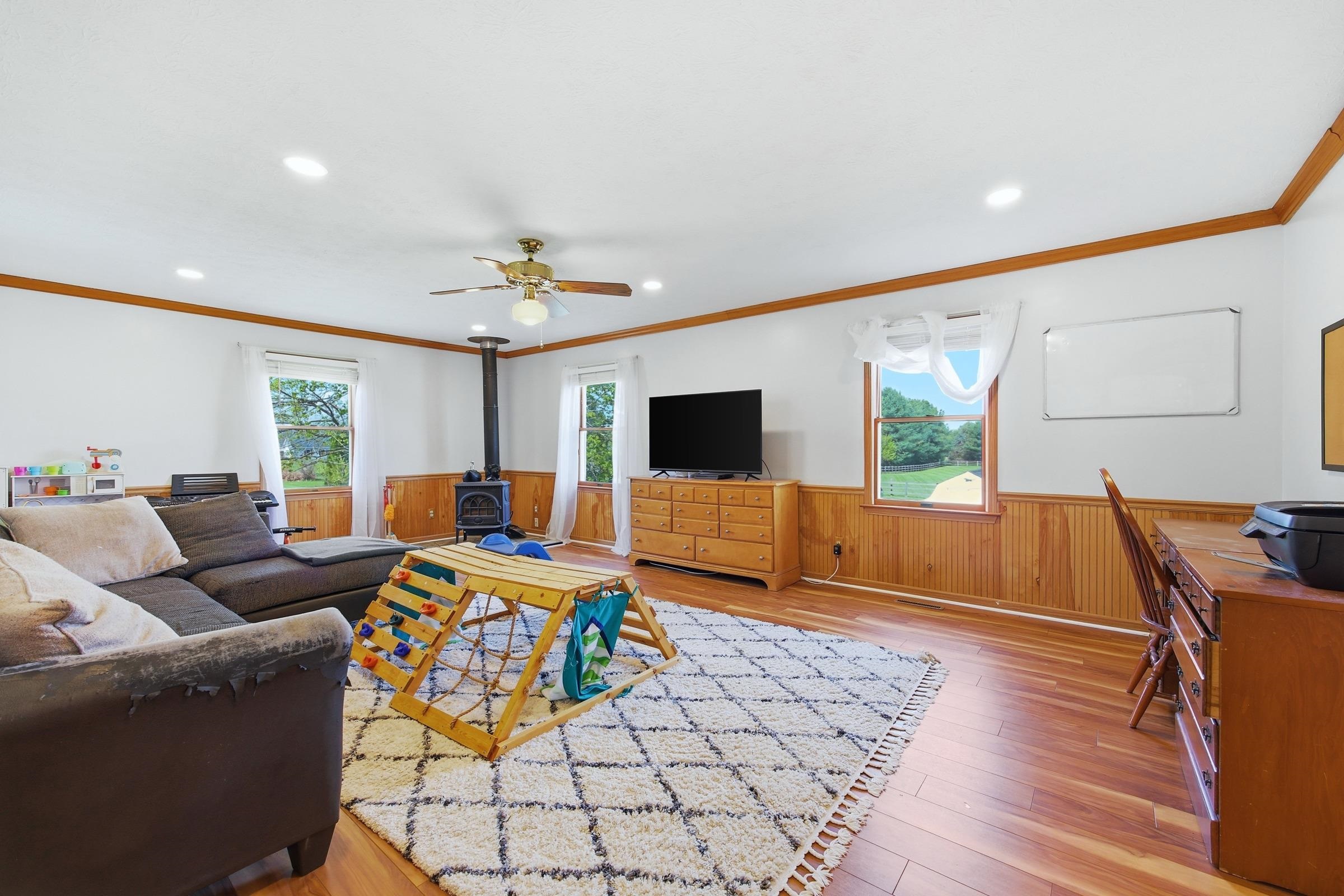 1008 SHIPWRECK DR, NEW MARKET, Virginia 22844, 4 Bedrooms Bedrooms, ,2 BathroomsBathrooms,Residential,1008 SHIPWRECK DR,675685 MLS # 675685