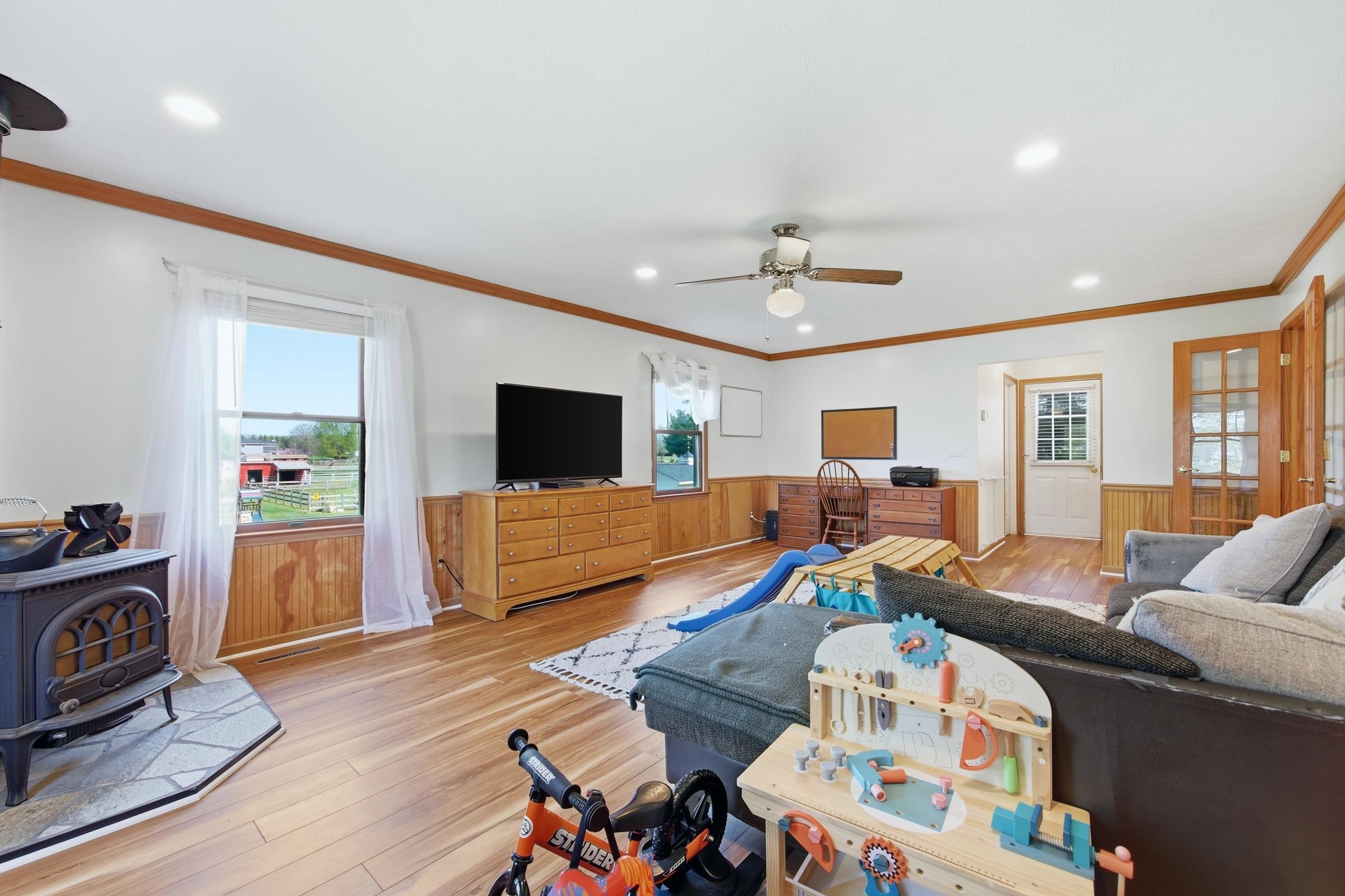 1008 SHIPWRECK DR, NEW MARKET, Virginia 22844, 4 Bedrooms Bedrooms, ,2 BathroomsBathrooms,Residential,1008 SHIPWRECK DR,675685 MLS # 675685