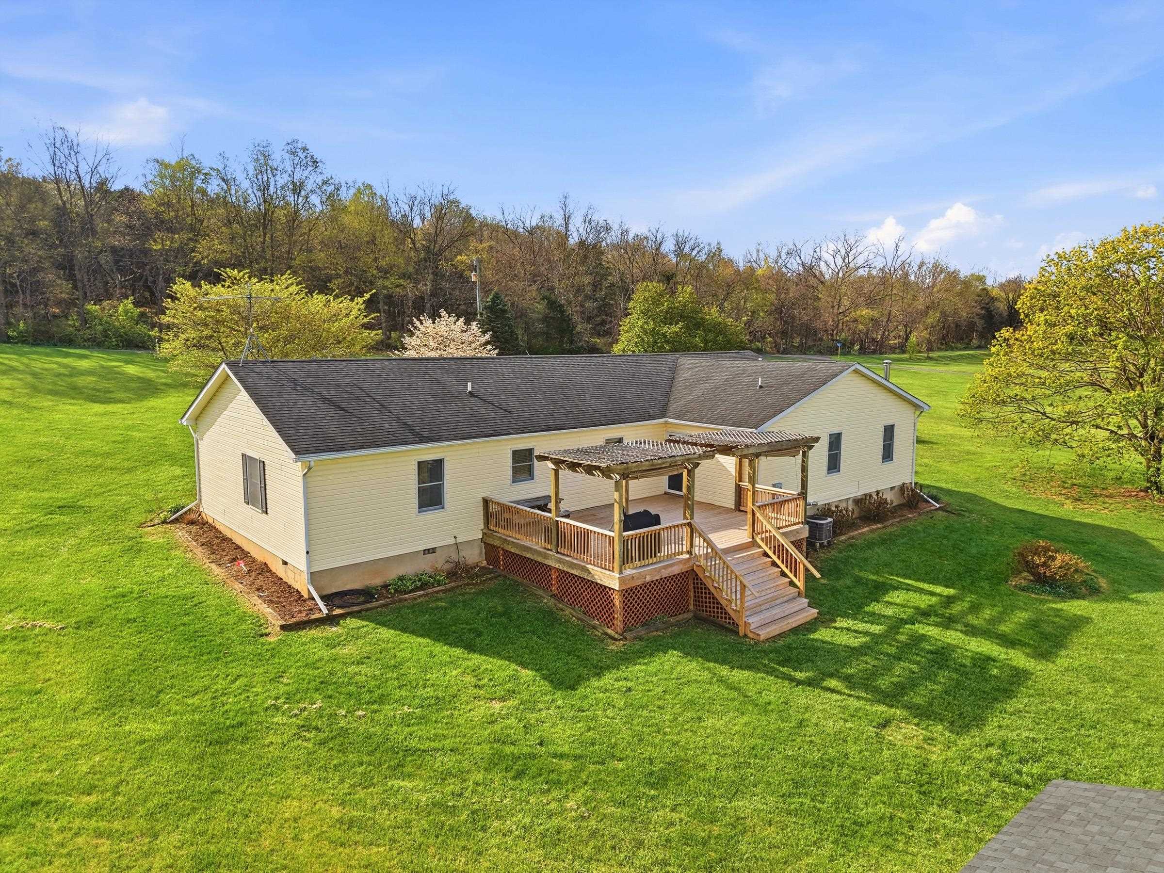 1008 SHIPWRECK DR, NEW MARKET, Virginia 22844, 4 Bedrooms Bedrooms, ,2 BathroomsBathrooms,Residential,1008 SHIPWRECK DR,675685 MLS # 675685