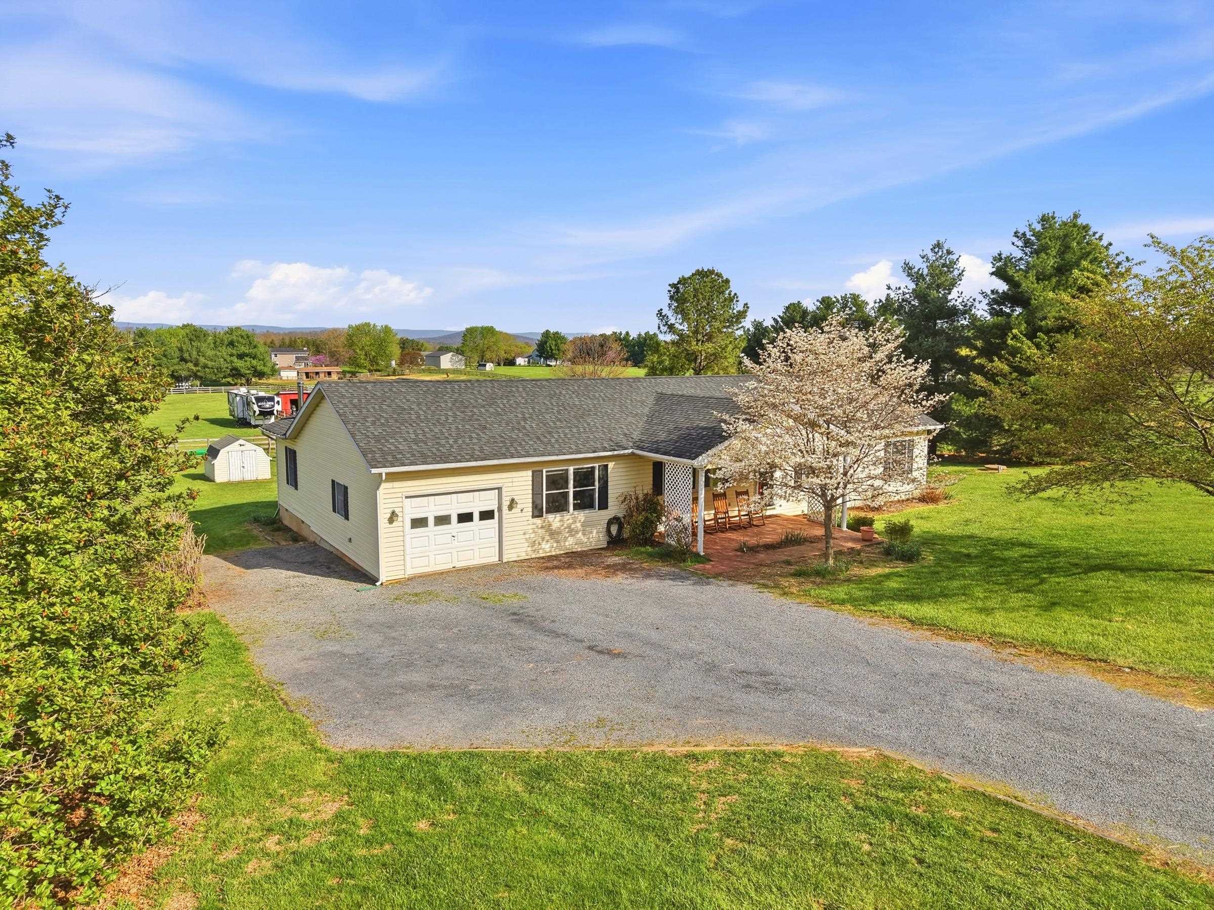 1008 SHIPWRECK DR, NEW MARKET, Virginia 22844, 4 Bedrooms Bedrooms, ,2 BathroomsBathrooms,Residential,1008 SHIPWRECK DR,675685 MLS # 675685