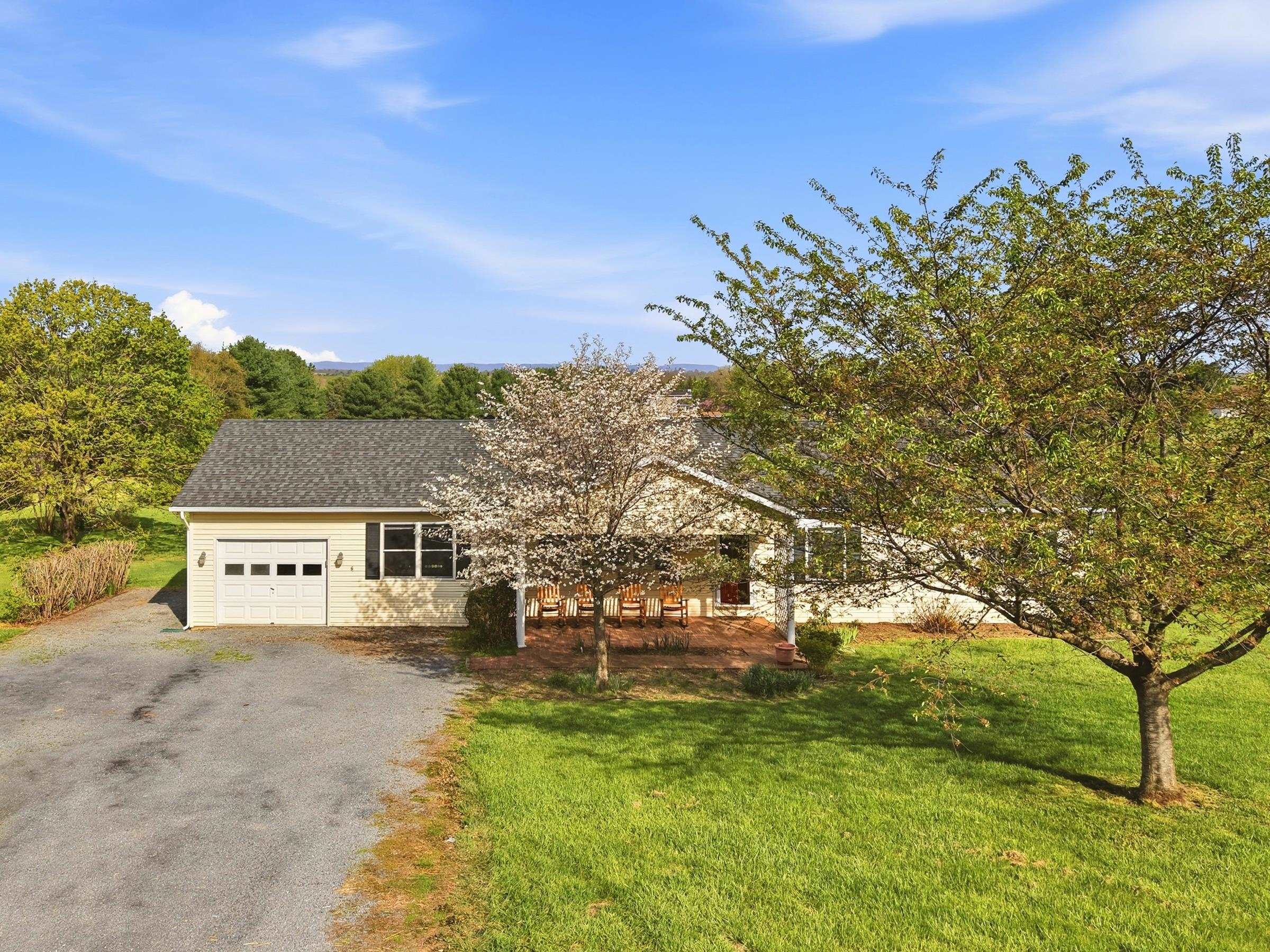 1008 SHIPWRECK DR, NEW MARKET, Virginia 22844, 4 Bedrooms Bedrooms, ,2 BathroomsBathrooms,Residential,1008 SHIPWRECK DR,675685 MLS # 675685