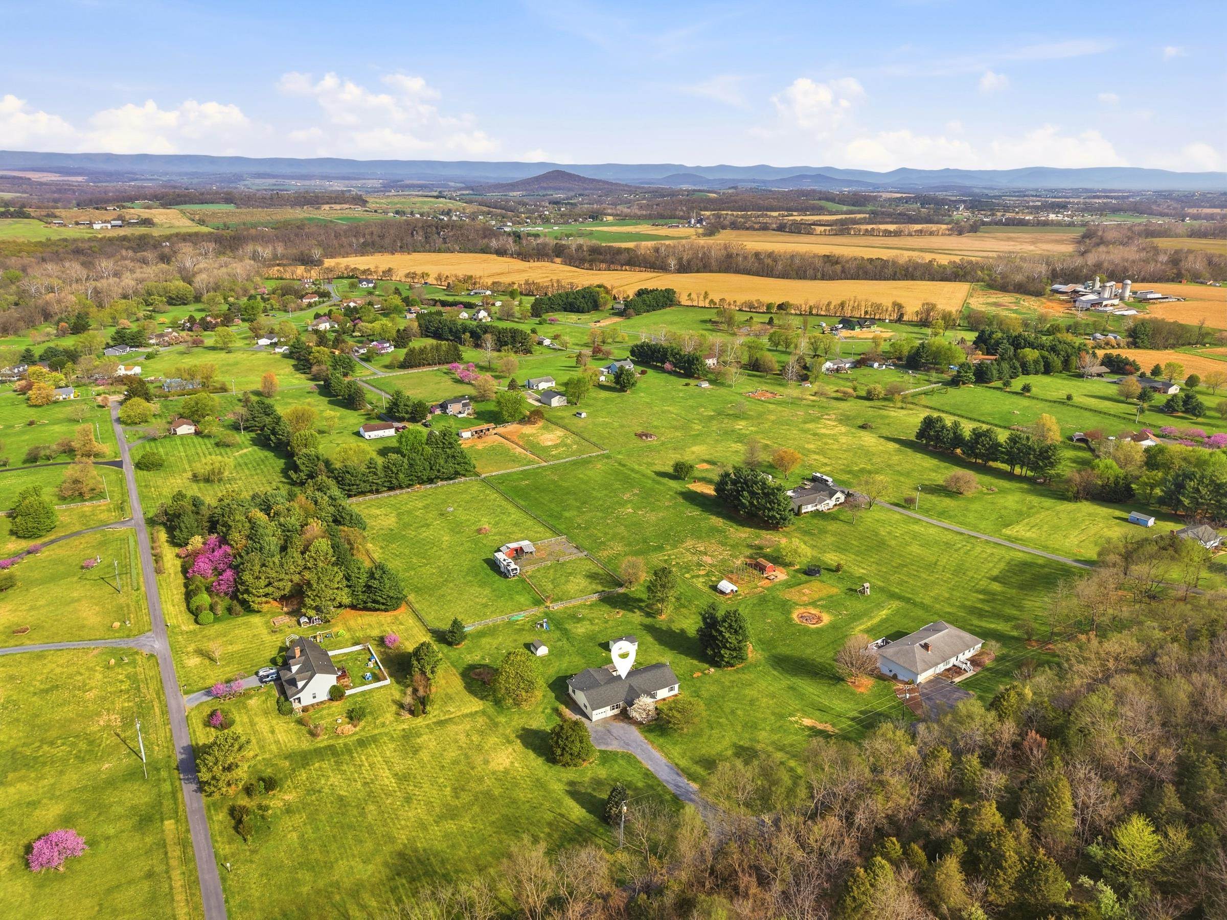 1008 SHIPWRECK DR, NEW MARKET, Virginia 22844, 4 Bedrooms Bedrooms, ,2 BathroomsBathrooms,Residential,1008 SHIPWRECK DR,675685 MLS # 675685