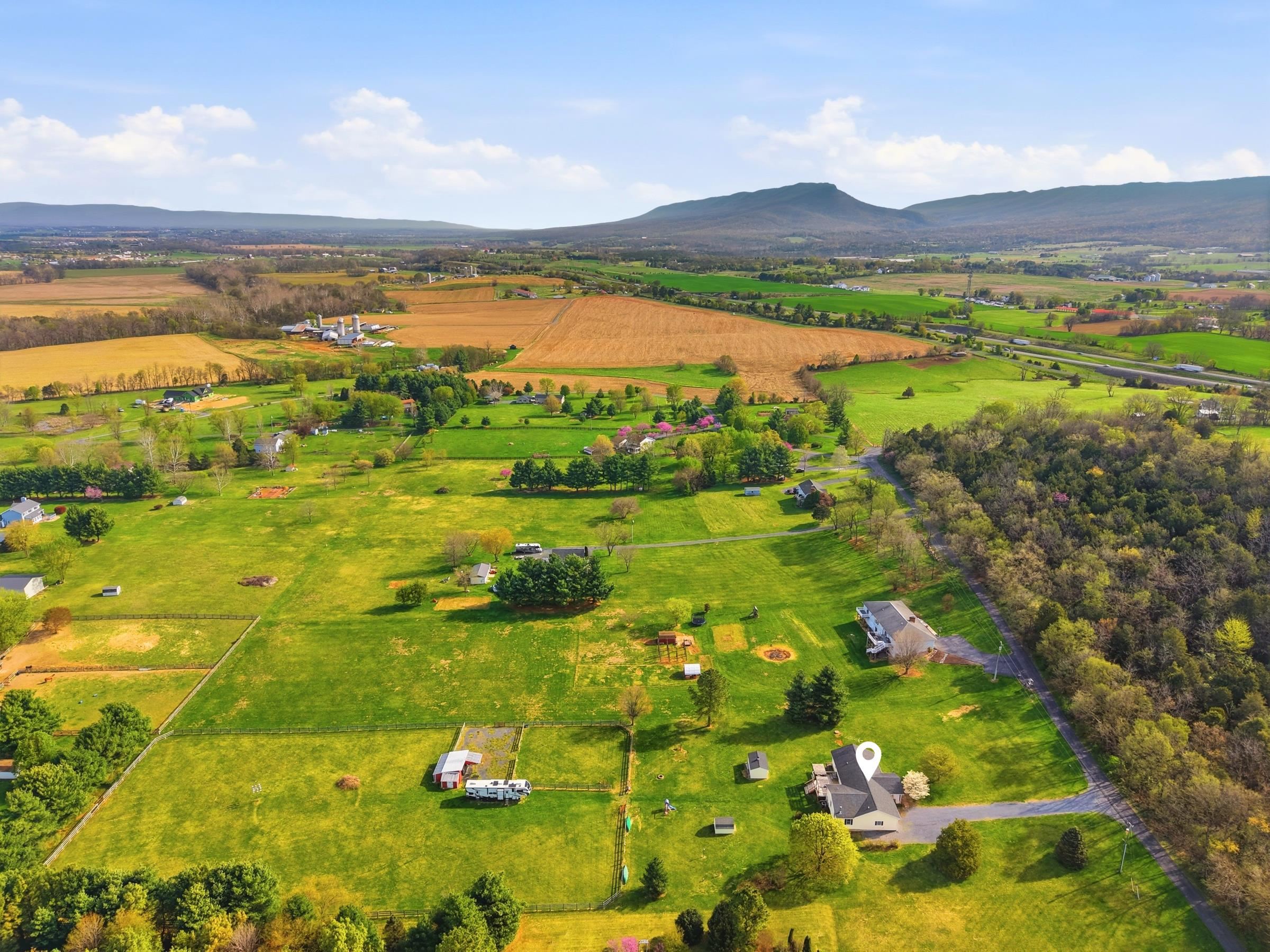 1008 SHIPWRECK DR, NEW MARKET, Virginia 22844, 4 Bedrooms Bedrooms, ,2 BathroomsBathrooms,Residential,1008 SHIPWRECK DR,675685 MLS # 675685