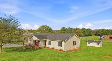 1008 SHIPWRECK DR, NEW MARKET, Virginia 22844, 4 Bedrooms Bedrooms, ,2 BathroomsBathrooms,Residential,1008 SHIPWRECK DR,675685 MLS # 675685