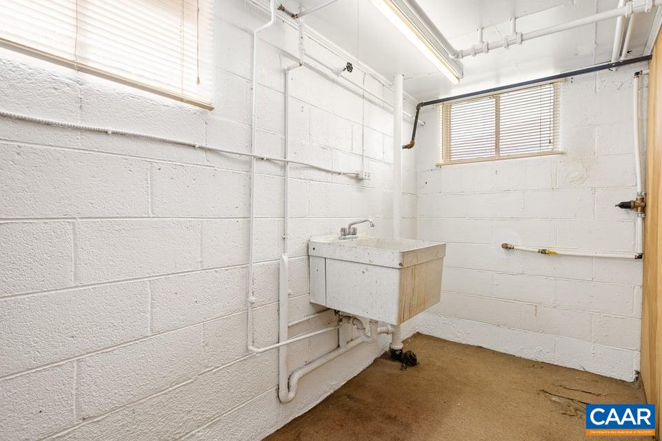 1201 AVON ST, CHARLOTTESVILLE, Virginia 22902, 3 Bedrooms Bedrooms, ,3 BathroomsBathrooms,Residential,1201 AVON ST,675727 MLS # 675727