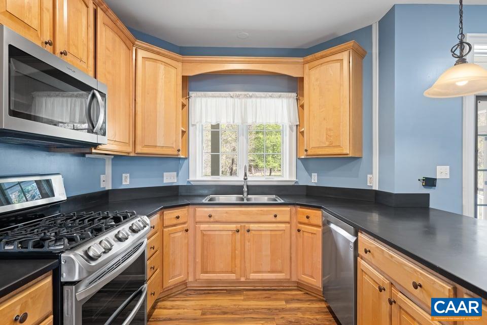 3627 HARDWARE RD, SCOTTSVILLE, Virginia 24590, 3 Bedrooms Bedrooms, ,2 BathroomsBathrooms,Residential,3627 HARDWARE RD,675783 MLS # 675783