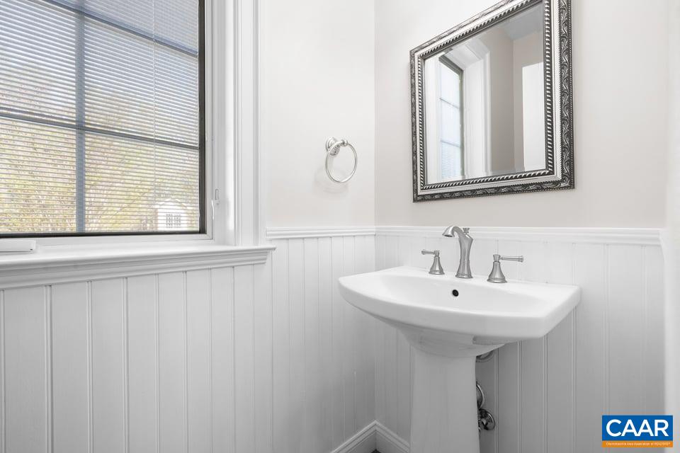 3627 HARDWARE RD, SCOTTSVILLE, Virginia 24590, 3 Bedrooms Bedrooms, ,2 BathroomsBathrooms,Residential,3627 HARDWARE RD,675783 MLS # 675783