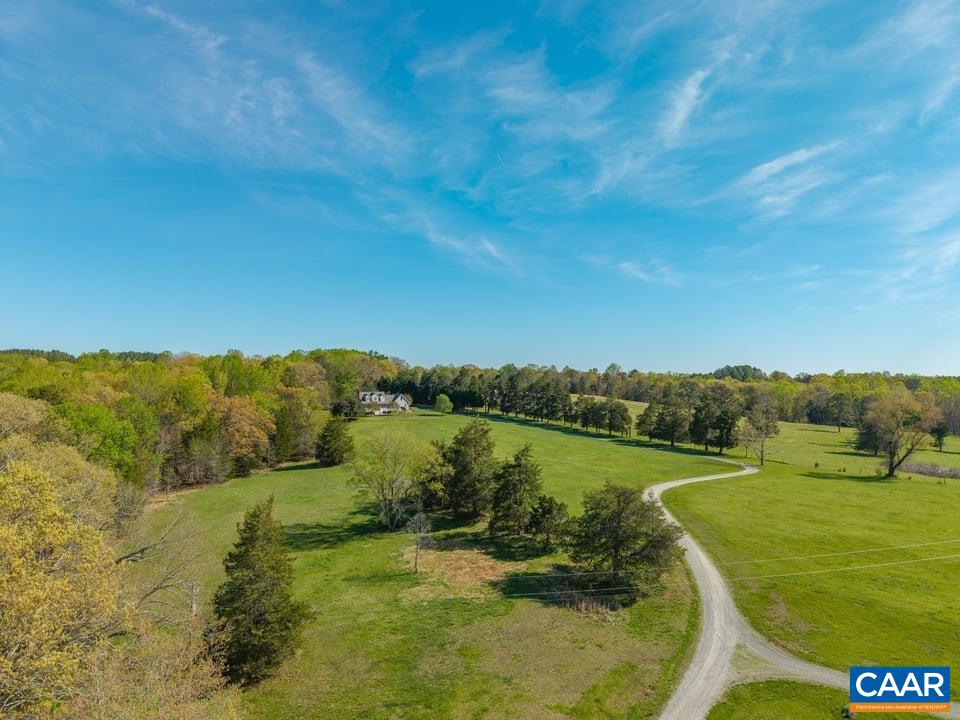 3627 HARDWARE RD, SCOTTSVILLE, Virginia 24590, 3 Bedrooms Bedrooms, ,2 BathroomsBathrooms,Residential,3627 HARDWARE RD,675783 MLS # 675783