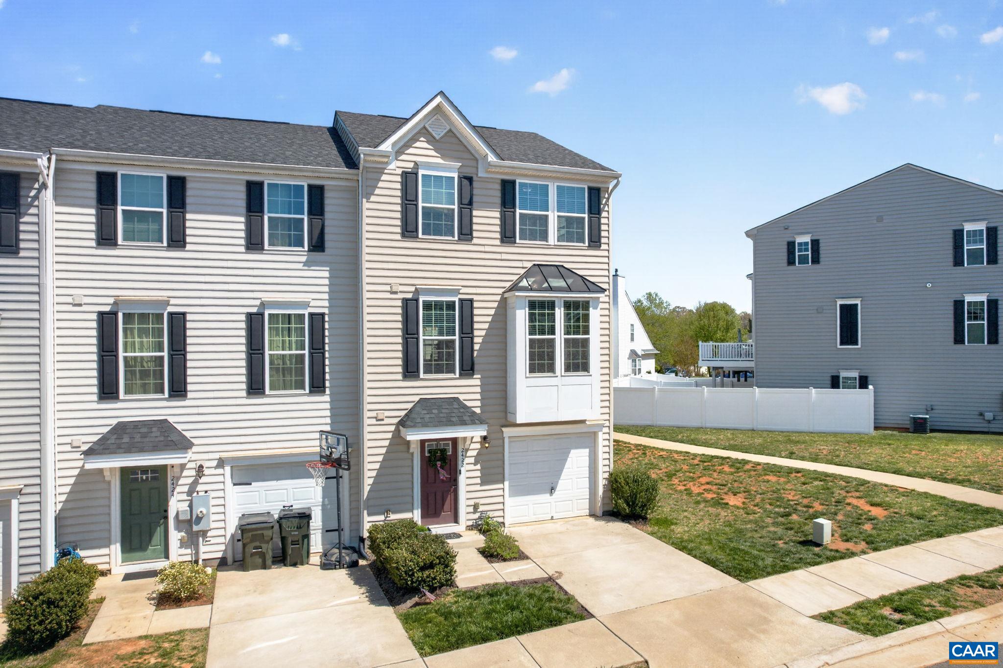 2422 POCOSON WOOD CT, CHARLOTTESVILLE, Virginia 22911, 3 Bedrooms Bedrooms, ,2 BathroomsBathrooms,Residential,2422 POCOSON WOOD CT,675793 MLS # 675793