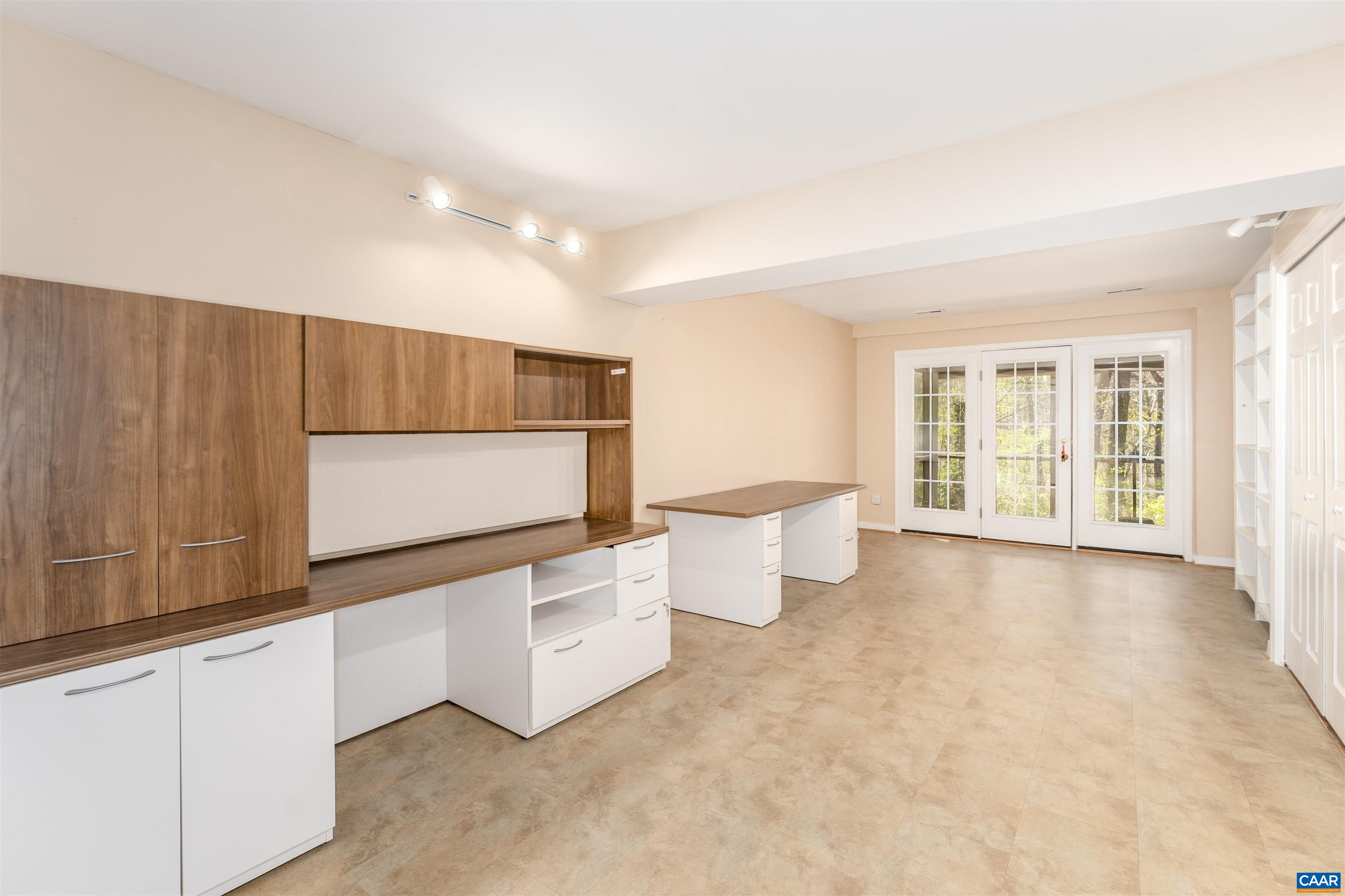 213 FOX HORN LN, CHARLOTTESVILLE, Virginia 22902, 4 Bedrooms Bedrooms, ,3 BathroomsBathrooms,Residential,213 FOX HORN LN,675796 MLS # 675796