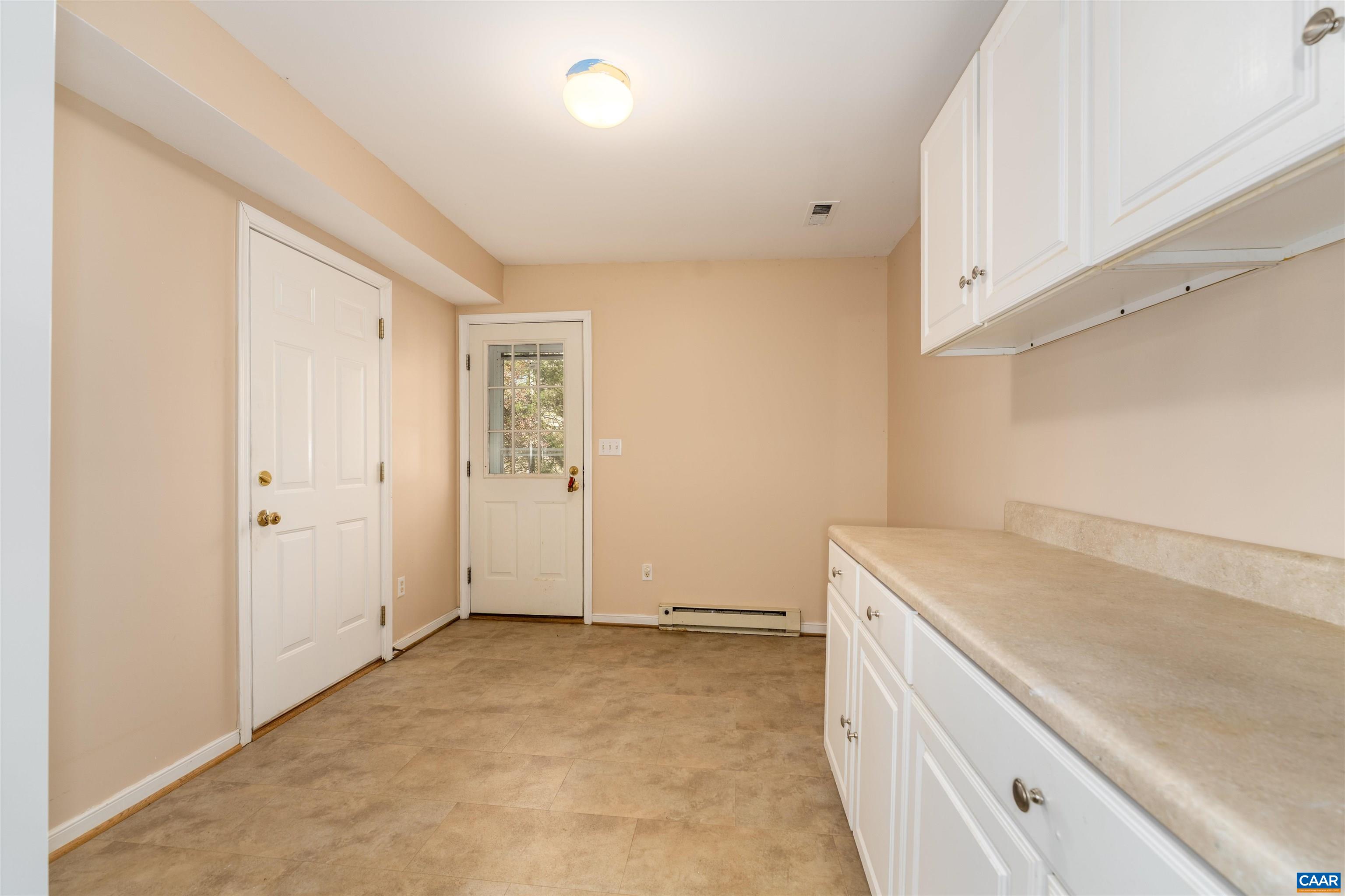 213 FOX HORN LN, CHARLOTTESVILLE, Virginia 22902, 4 Bedrooms Bedrooms, ,3 BathroomsBathrooms,Residential,213 FOX HORN LN,675796 MLS # 675796