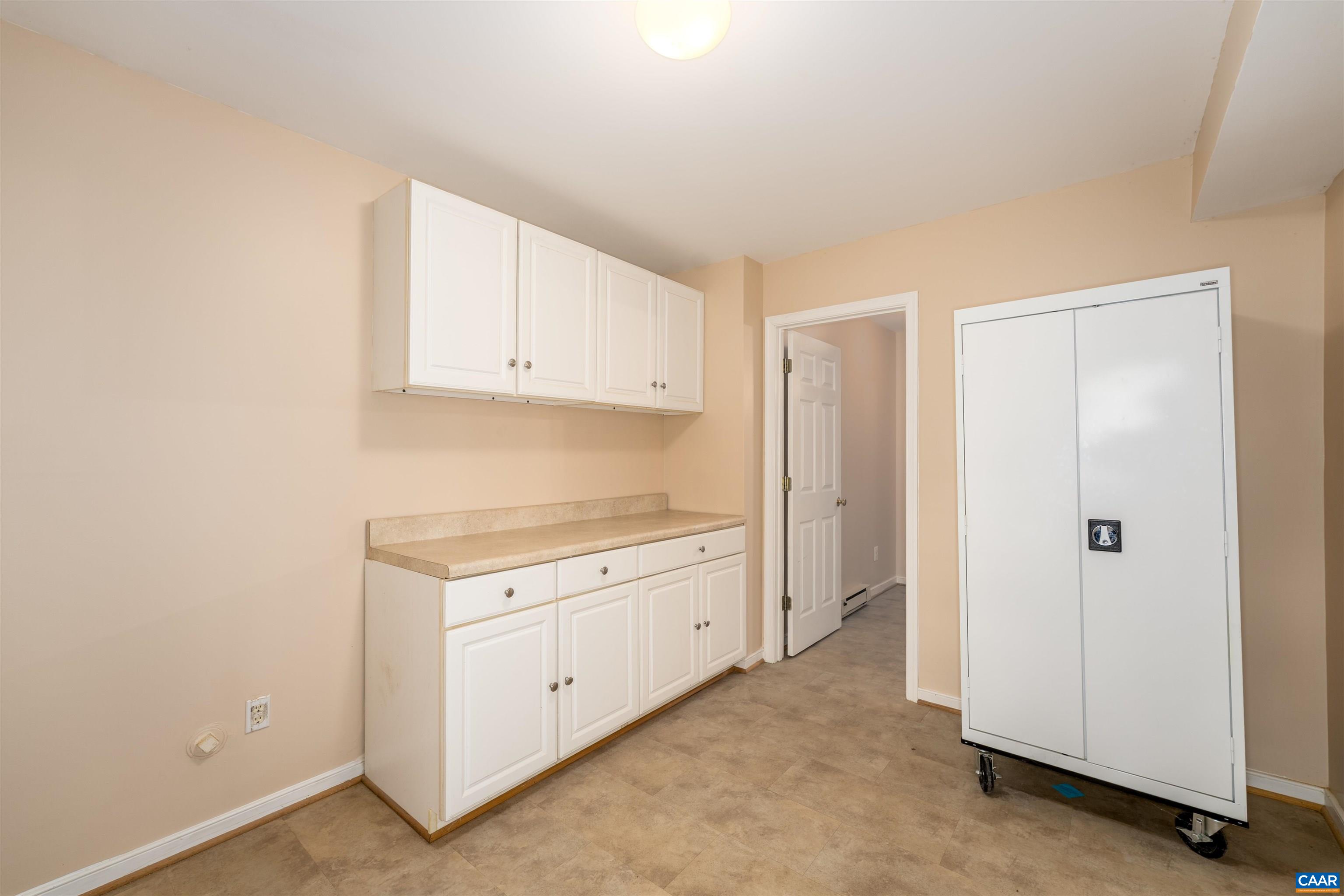 213 FOX HORN LN, CHARLOTTESVILLE, Virginia 22902, 4 Bedrooms Bedrooms, ,3 BathroomsBathrooms,Residential,213 FOX HORN LN,675796 MLS # 675796