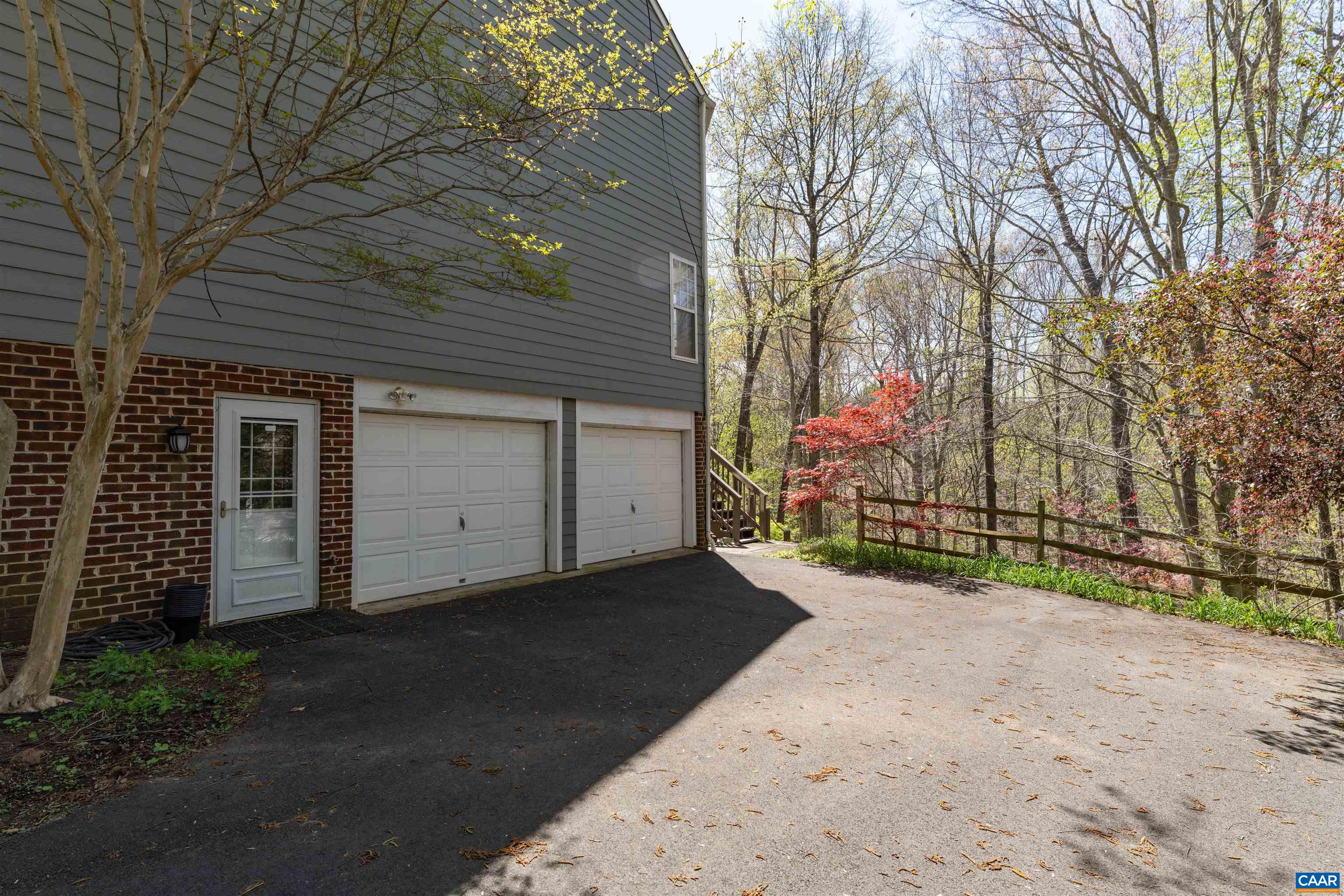 213 FOX HORN LN, CHARLOTTESVILLE, Virginia 22902, 4 Bedrooms Bedrooms, ,3 BathroomsBathrooms,Residential,213 FOX HORN LN,675796 MLS # 675796