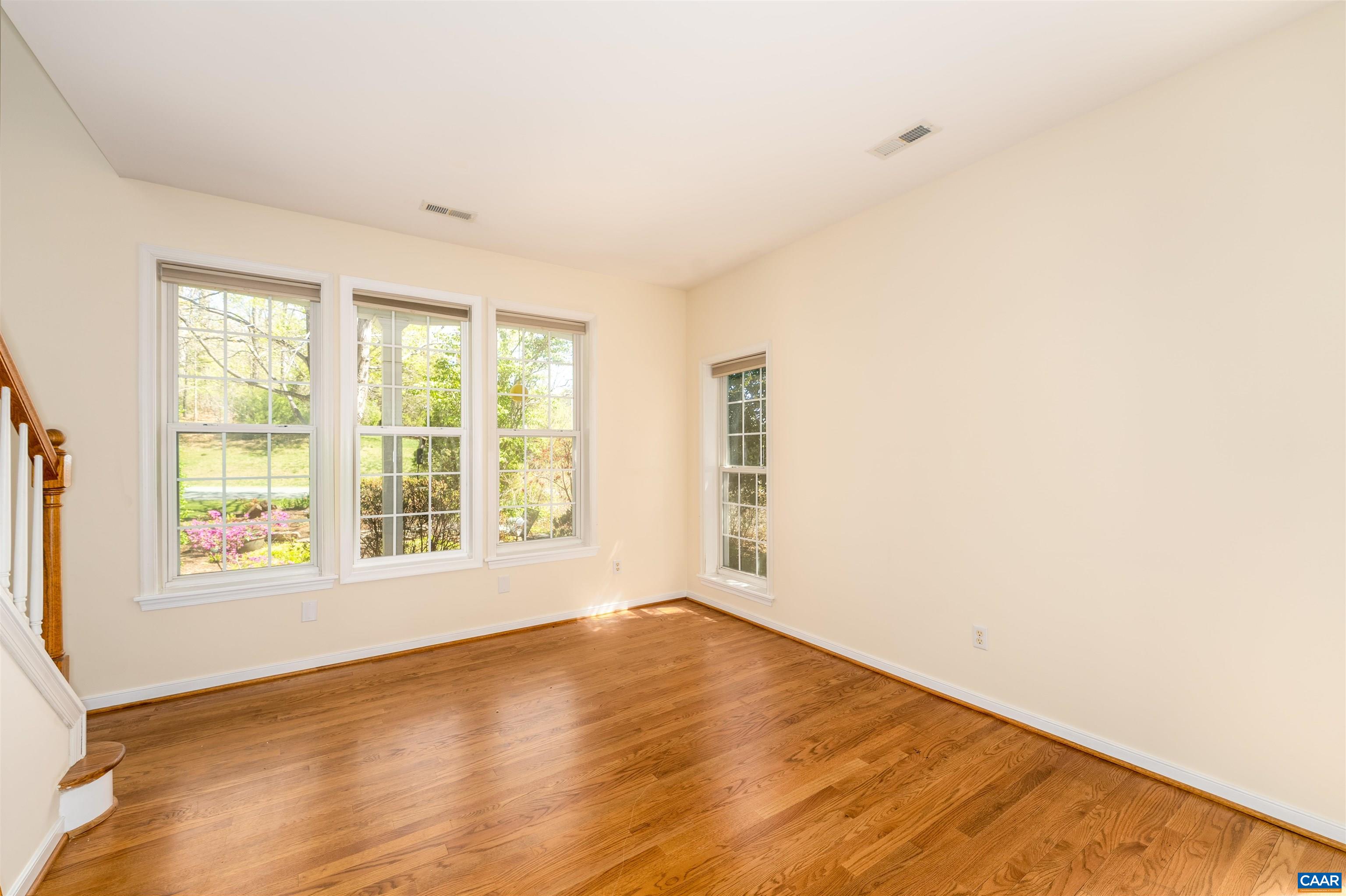 213 FOX HORN LN, CHARLOTTESVILLE, Virginia 22902, 4 Bedrooms Bedrooms, ,3 BathroomsBathrooms,Residential,213 FOX HORN LN,675796 MLS # 675796