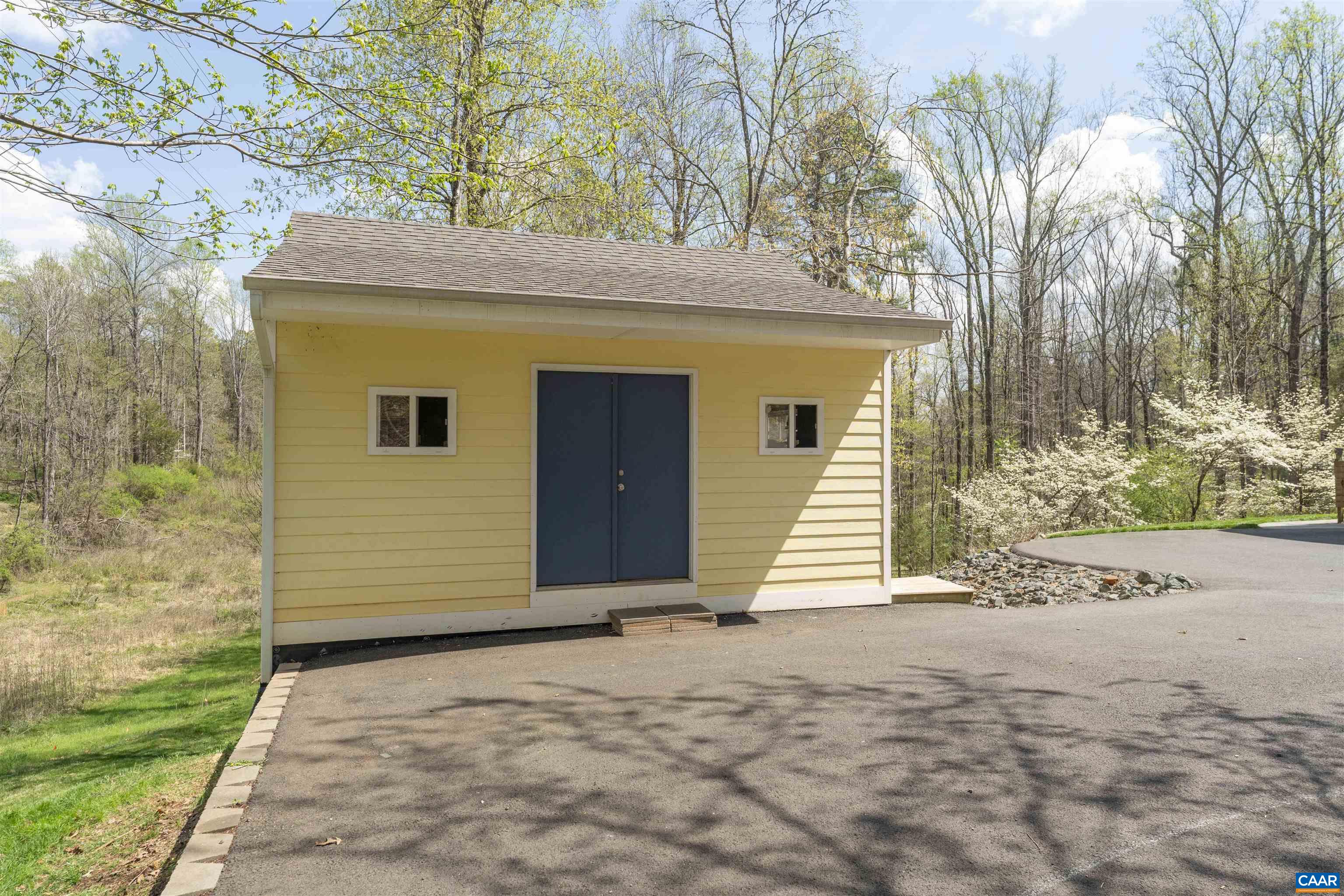 2700 WILLOW OAK CIR, CHARLOTTESVILLE, Virginia 22901, 4 Bedrooms Bedrooms, ,2 BathroomsBathrooms,Residential,Ivy Oaks -Exceptional Ivy Retreat | Outdoor Kitche,2700 WILLOW OAK CIR,675798 MLS # 675798