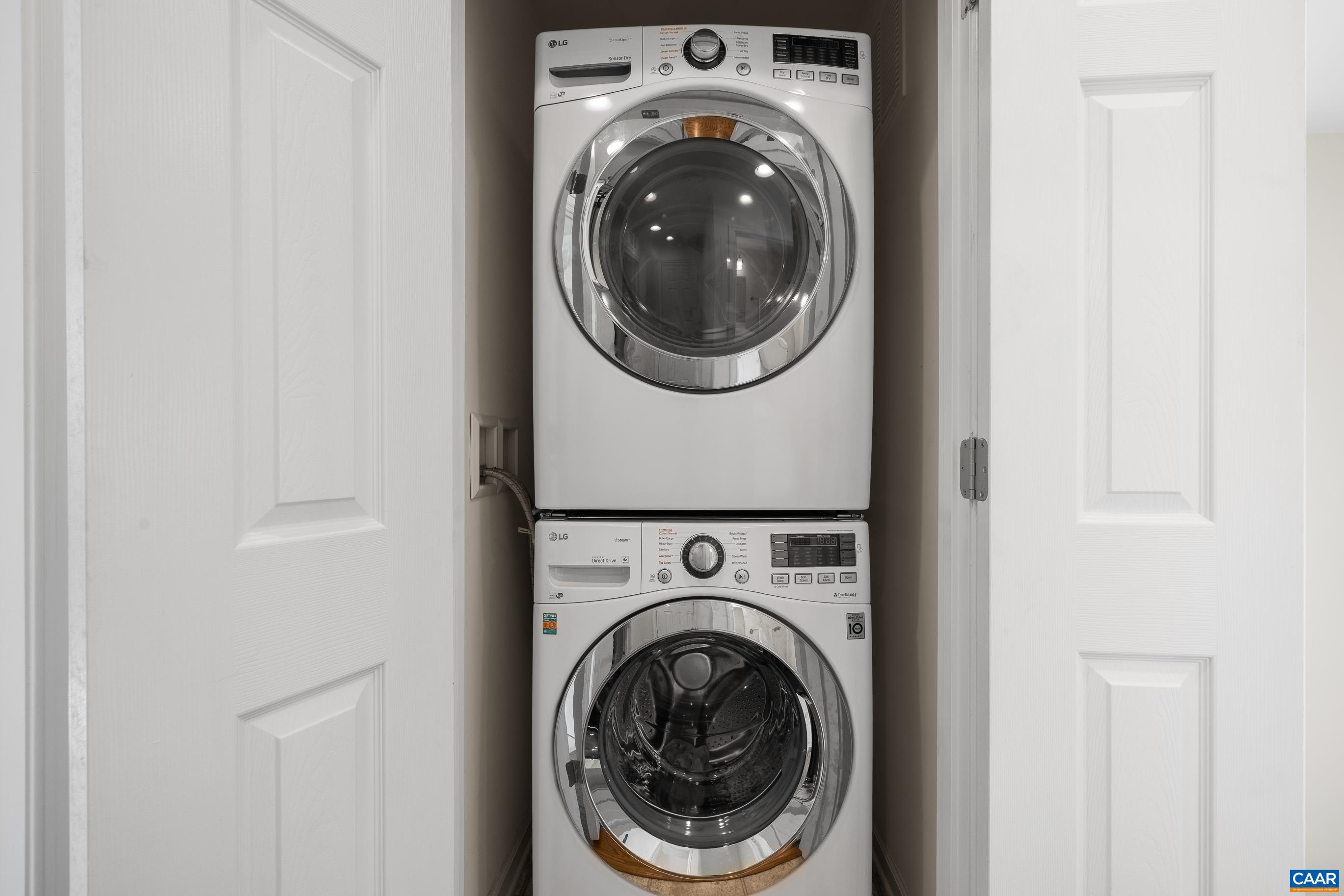 144 LONGWOOD DR, CHARLOTTESVILLE, Virginia 22903, 4 Bedrooms Bedrooms, ,3 BathroomsBathrooms,Residential,144 LONGWOOD DR,675873 MLS # 675873