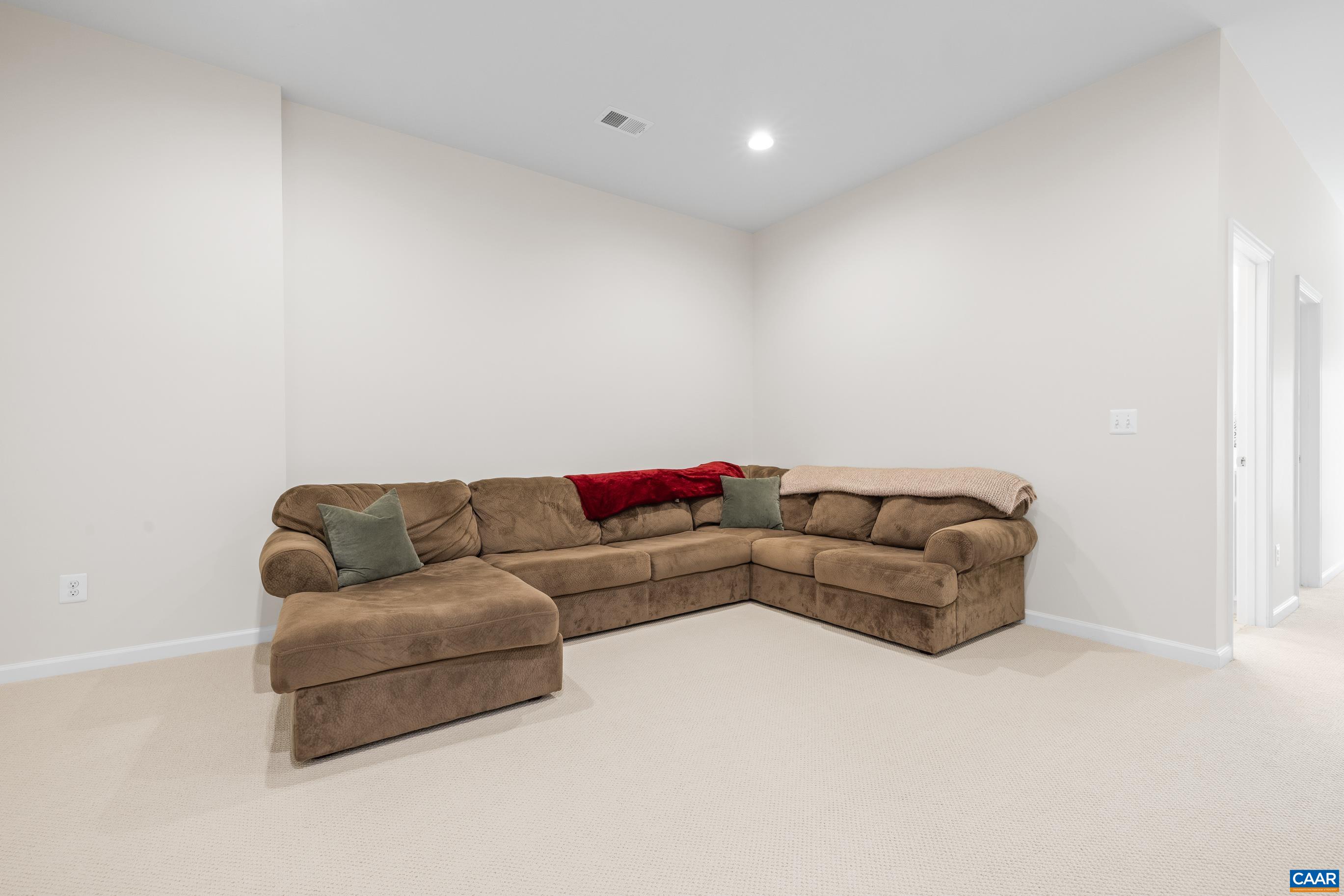 144 LONGWOOD DR, CHARLOTTESVILLE, Virginia 22903, 4 Bedrooms Bedrooms, ,3 BathroomsBathrooms,Residential,144 LONGWOOD DR,675873 MLS # 675873