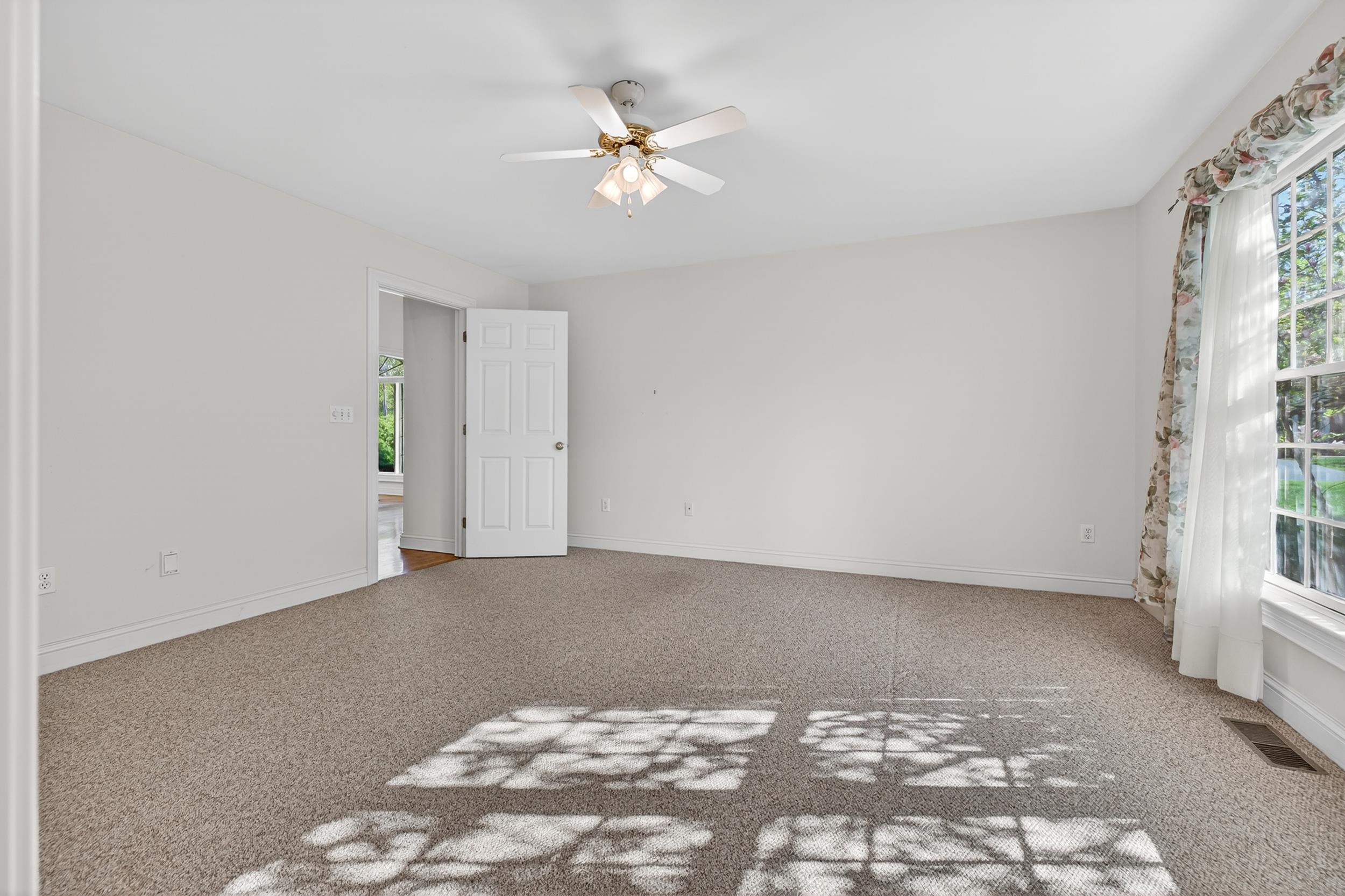 3029 BROOKSTONE DR, ROCKINGHAM, Virginia 22801, 5 Bedrooms Bedrooms, ,3 BathroomsBathrooms,Residential,3029 BROOKSTONE DR,675898 MLS # 675898