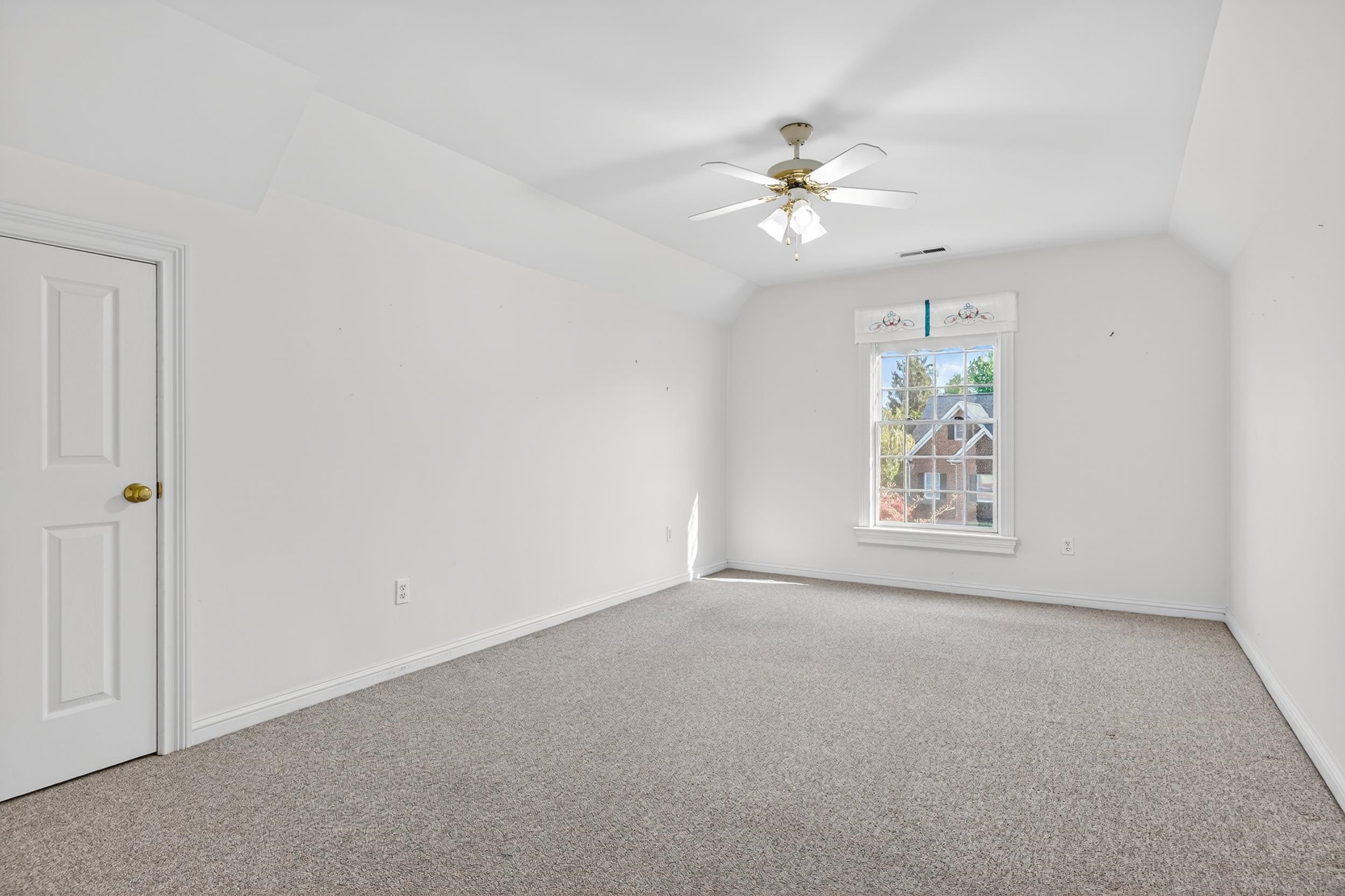 3029 BROOKSTONE DR, ROCKINGHAM, Virginia 22801, 5 Bedrooms Bedrooms, ,3 BathroomsBathrooms,Residential,3029 BROOKSTONE DR,675898 MLS # 675898