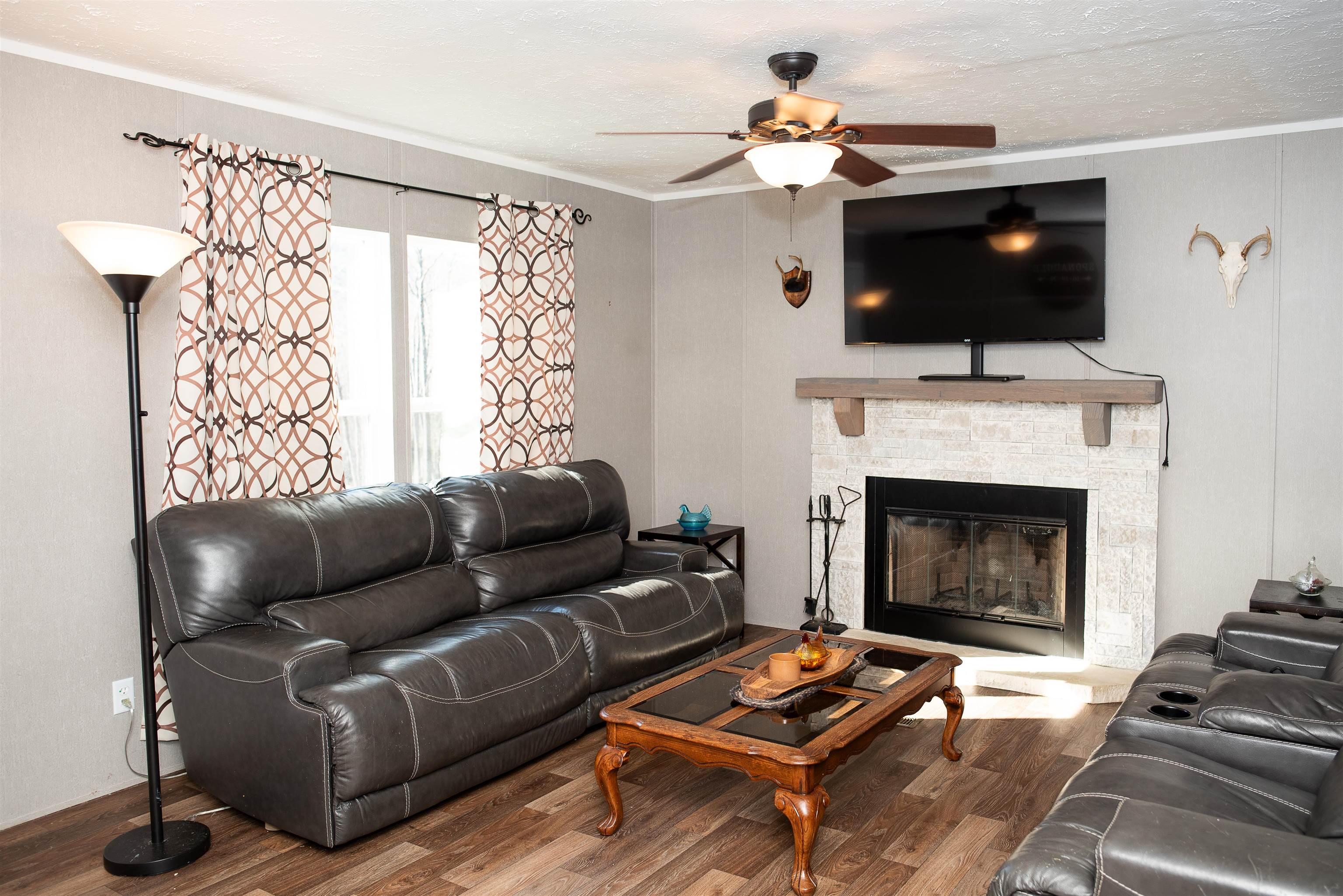 3907 MULE SKINNER LN, ELKTON, Virginia 22827, 3 Bedrooms Bedrooms, ,2 BathroomsBathrooms,Residential,3907 MULE SKINNER LN,675899 MLS # 675899