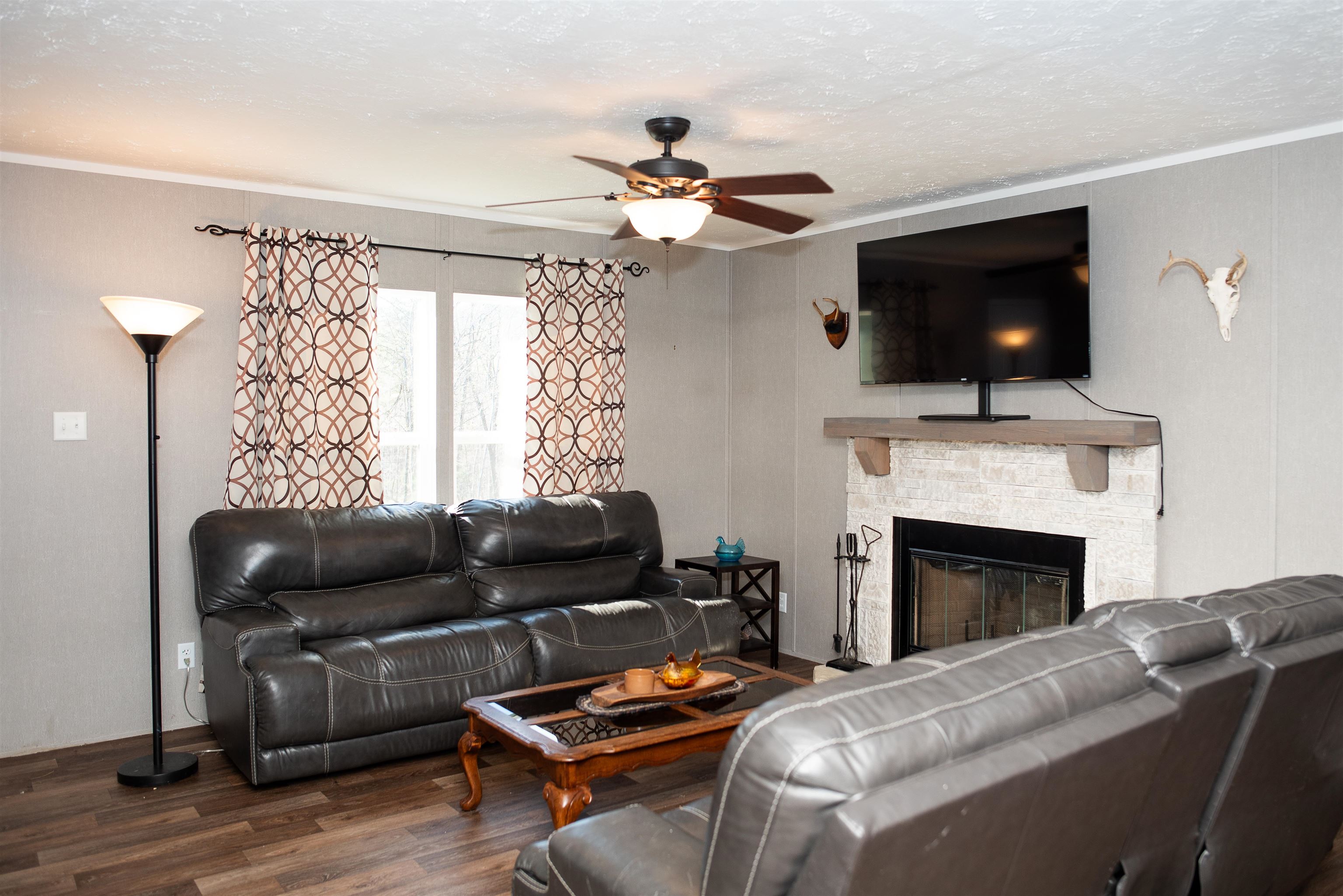 3907 MULE SKINNER LN, ELKTON, Virginia 22827, 3 Bedrooms Bedrooms, ,2 BathroomsBathrooms,Residential,3907 MULE SKINNER LN,675899 MLS # 675899