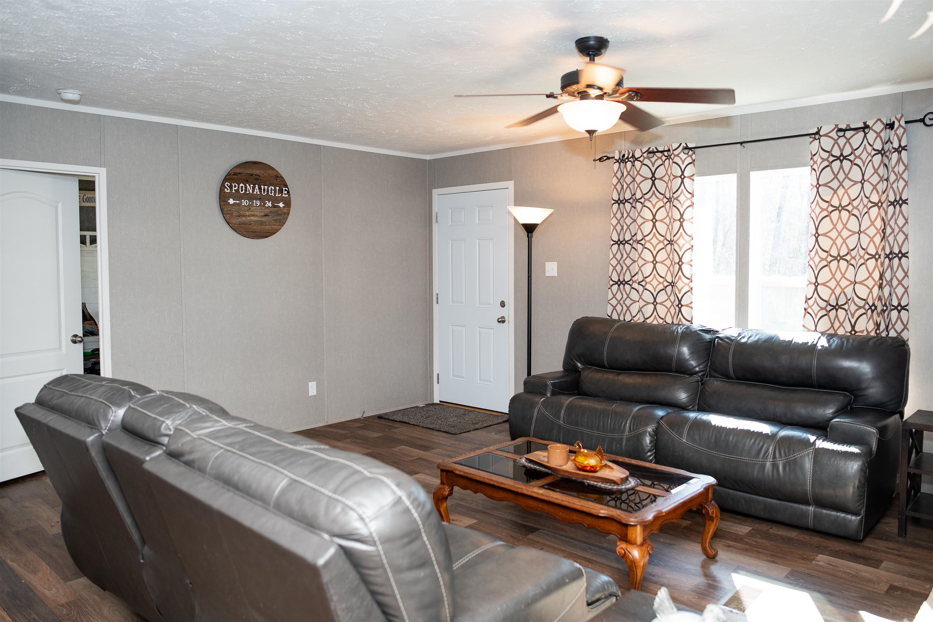 3907 MULE SKINNER LN, ELKTON, Virginia 22827, 3 Bedrooms Bedrooms, ,2 BathroomsBathrooms,Residential,3907 MULE SKINNER LN,675899 MLS # 675899