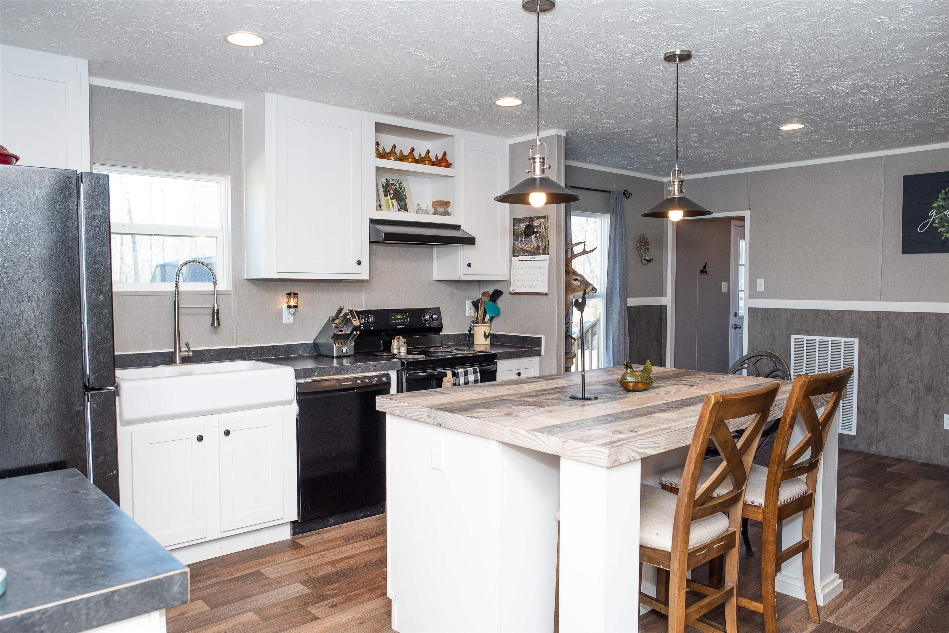 3907 MULE SKINNER LN, ELKTON, Virginia 22827, 3 Bedrooms Bedrooms, ,2 BathroomsBathrooms,Residential,3907 MULE SKINNER LN,675899 MLS # 675899