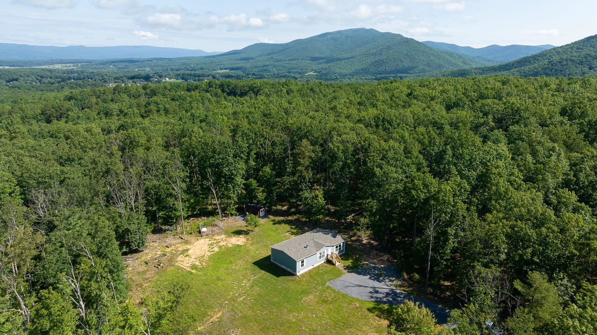 3907 MULE SKINNER LN, ELKTON, Virginia 22827, 3 Bedrooms Bedrooms, ,2 BathroomsBathrooms,Residential,3907 MULE SKINNER LN,675899 MLS # 675899